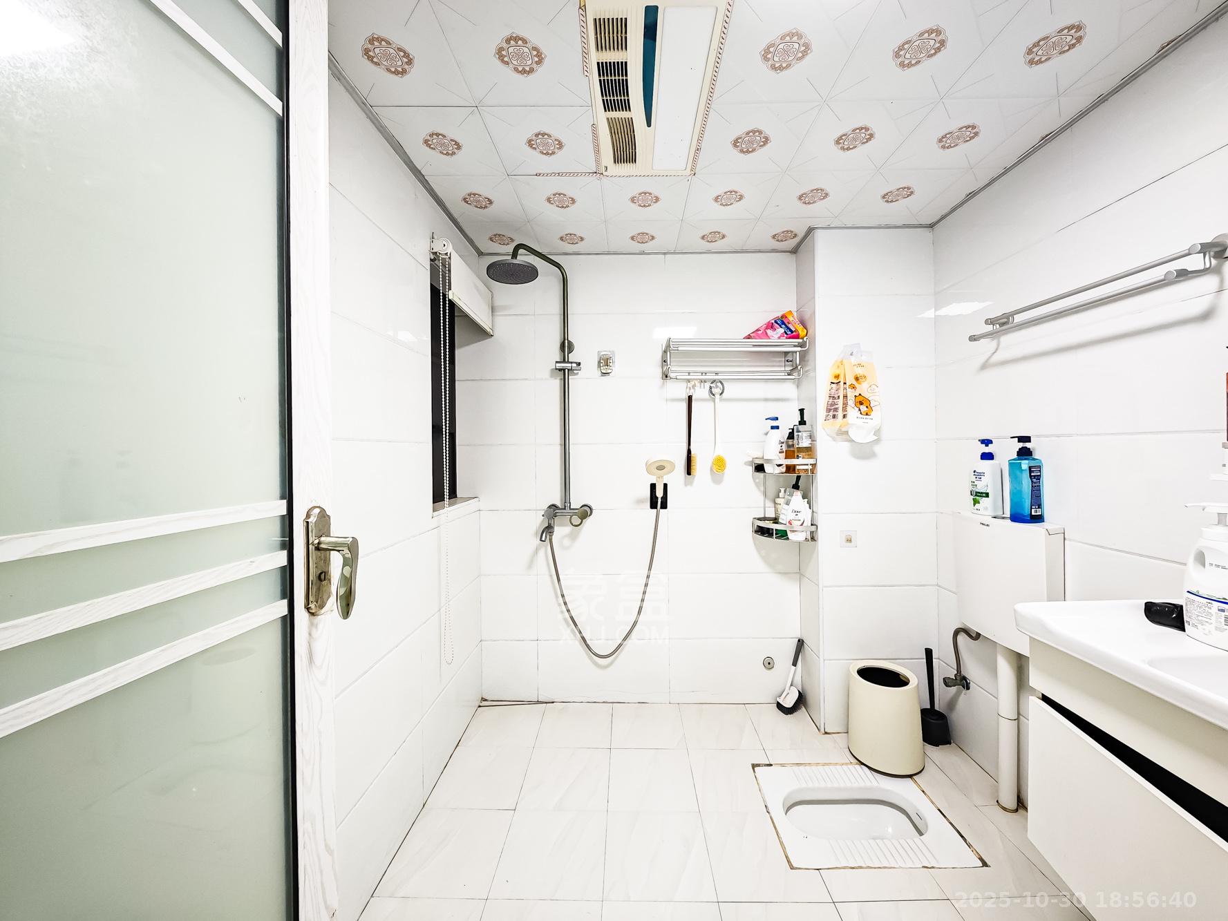 山语城二期  2室2厅1卫    60.0万卫生间