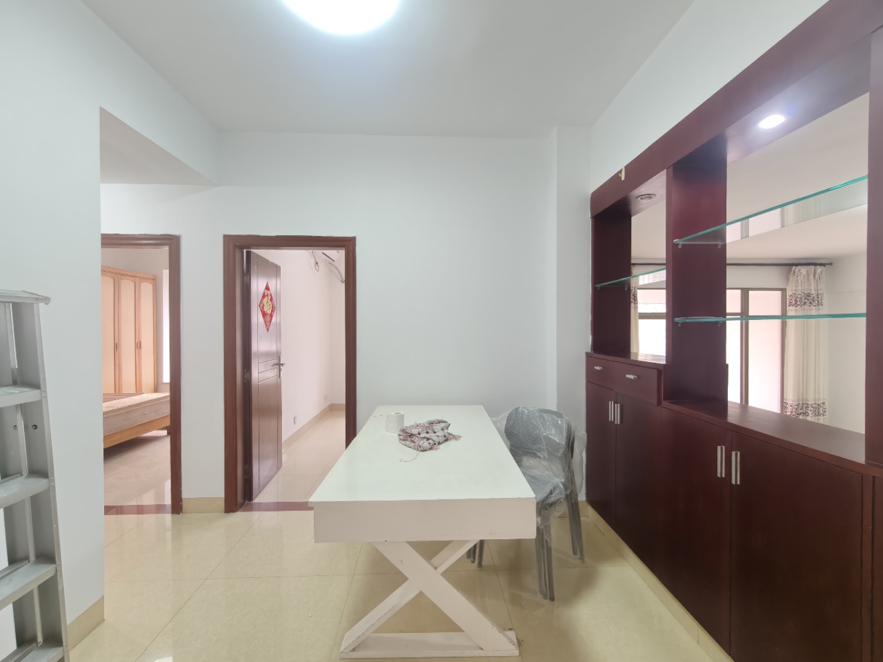 南海绿洲  3室2厅2卫    2900.0元/月室内图