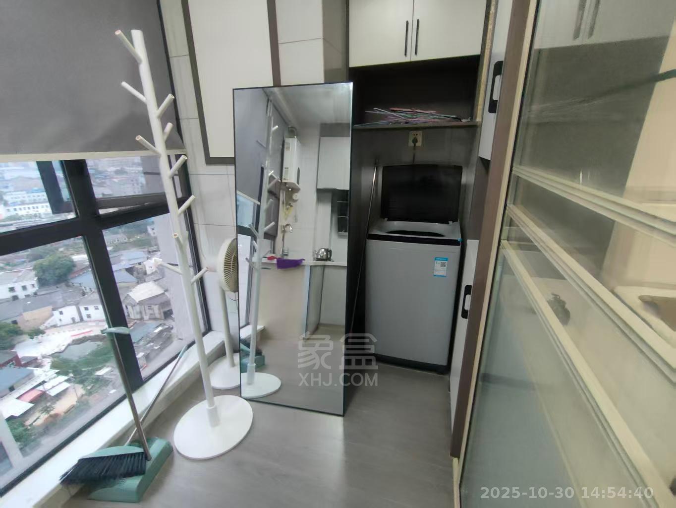 中泰财富湘江 1室1厅1卫 1500.0元/月 中泰财富湘江 1室1厅1卫 1500.0元/月室内图