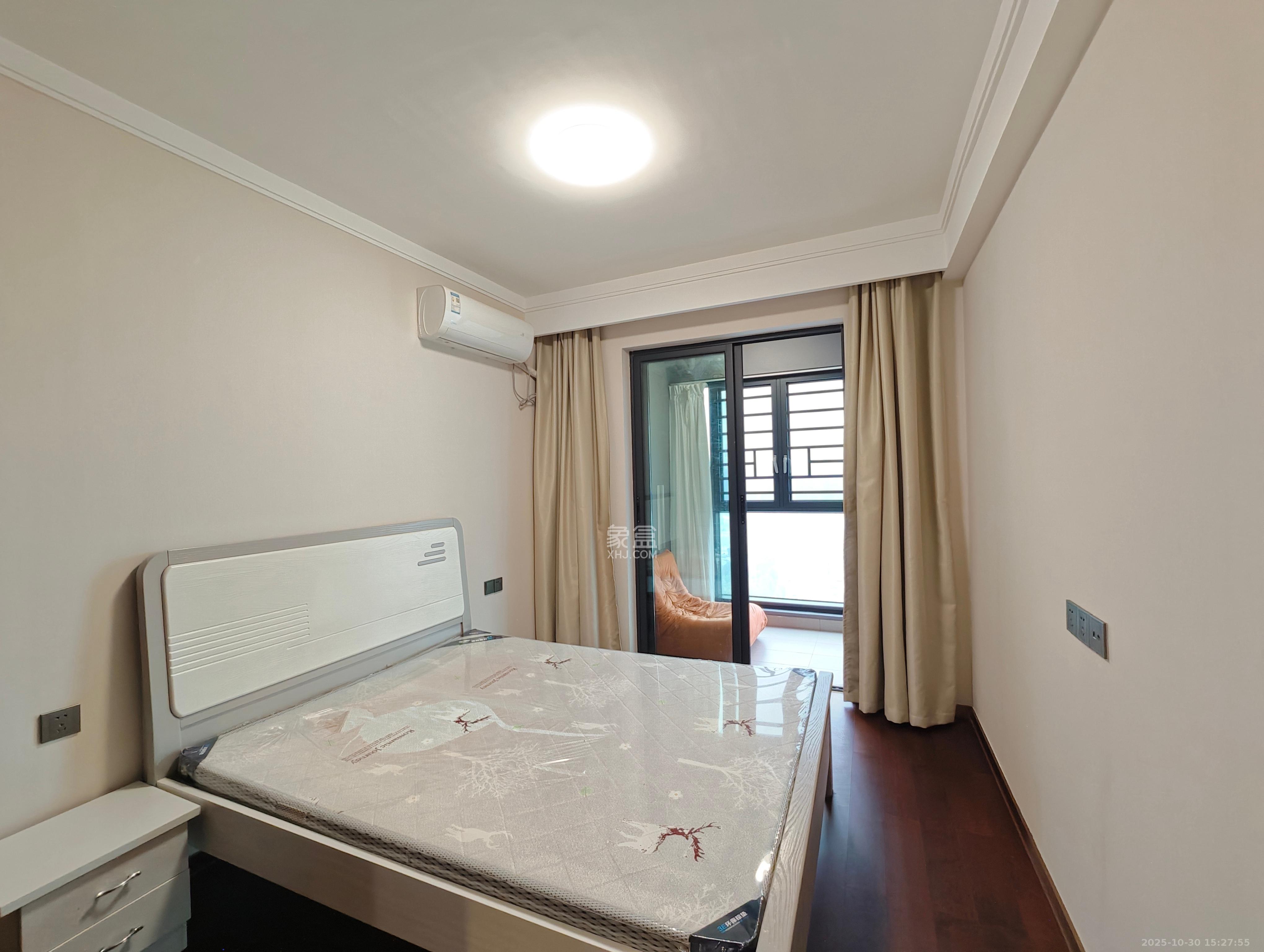 梅溪悦章  3室2厅2卫    3500.0元/月室内图