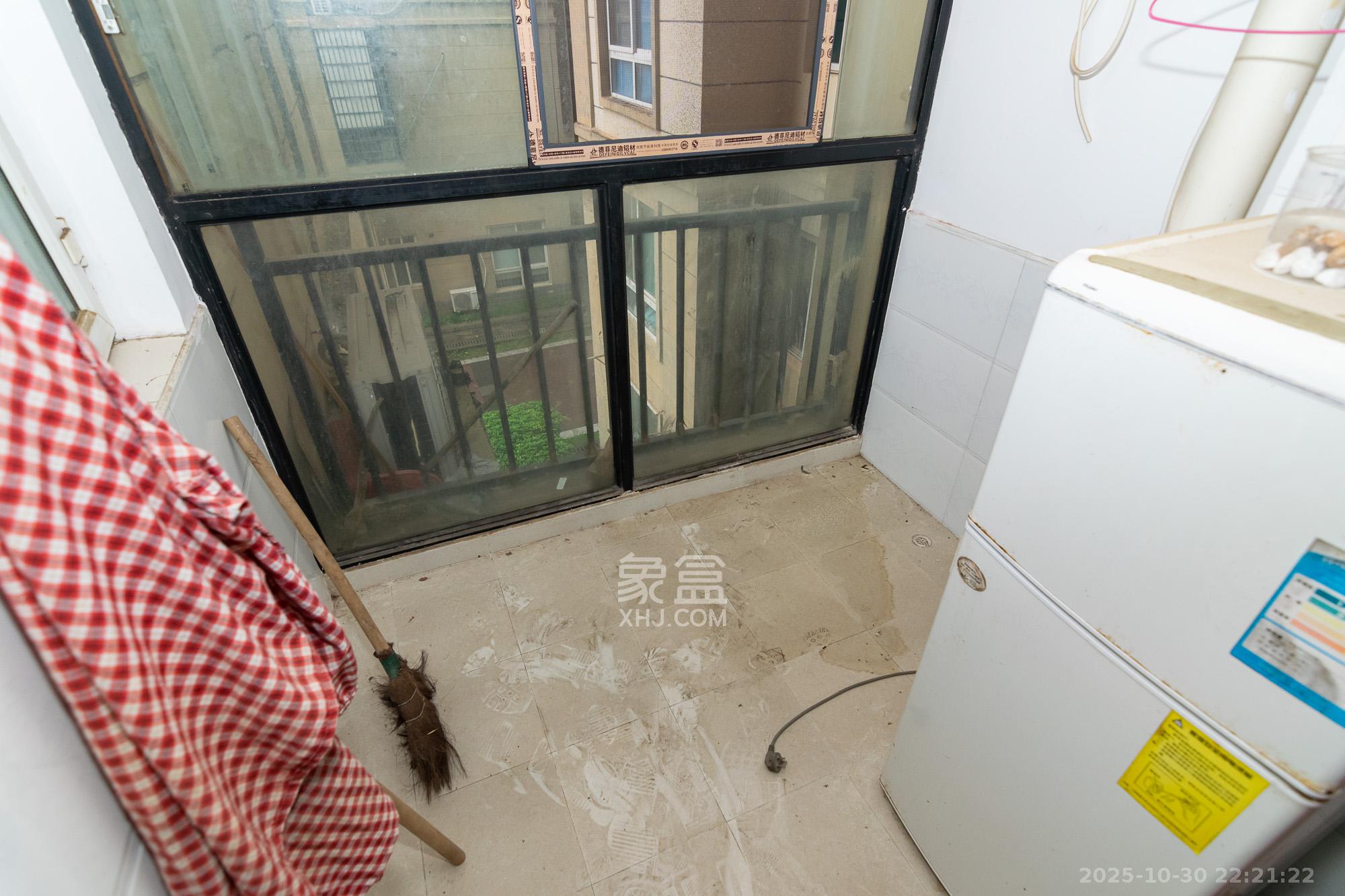 晟通城  3室1厅1卫    38.0万其他