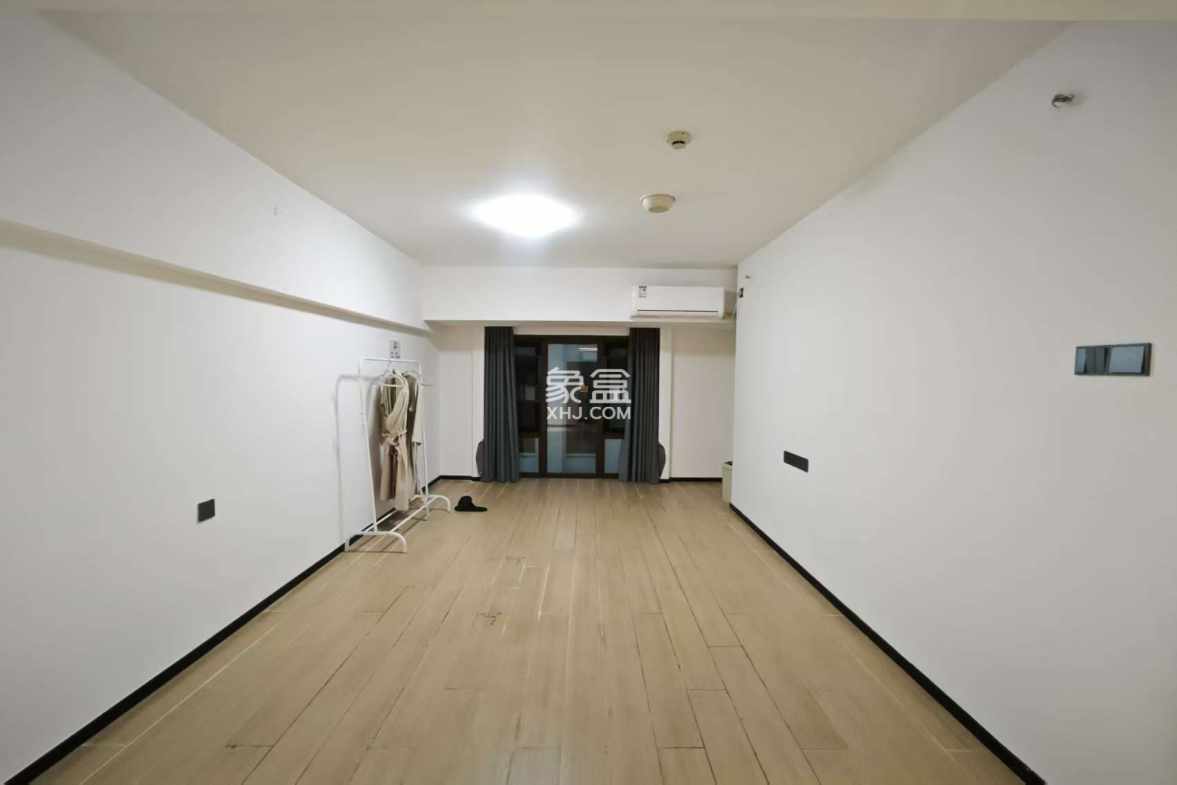 海航豪庭南苑  1室1厅2卫    2600.0元/月 海航豪庭南苑  1室1厅2卫    2600.0元/月室内图