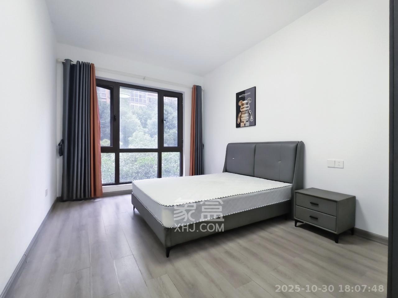 天一康园(湖南电力科技园) 4室2厅2卫 3800.0元/月 天一康园(湖南电力科技园) 4室2厅2卫 3800.0元/月室内图