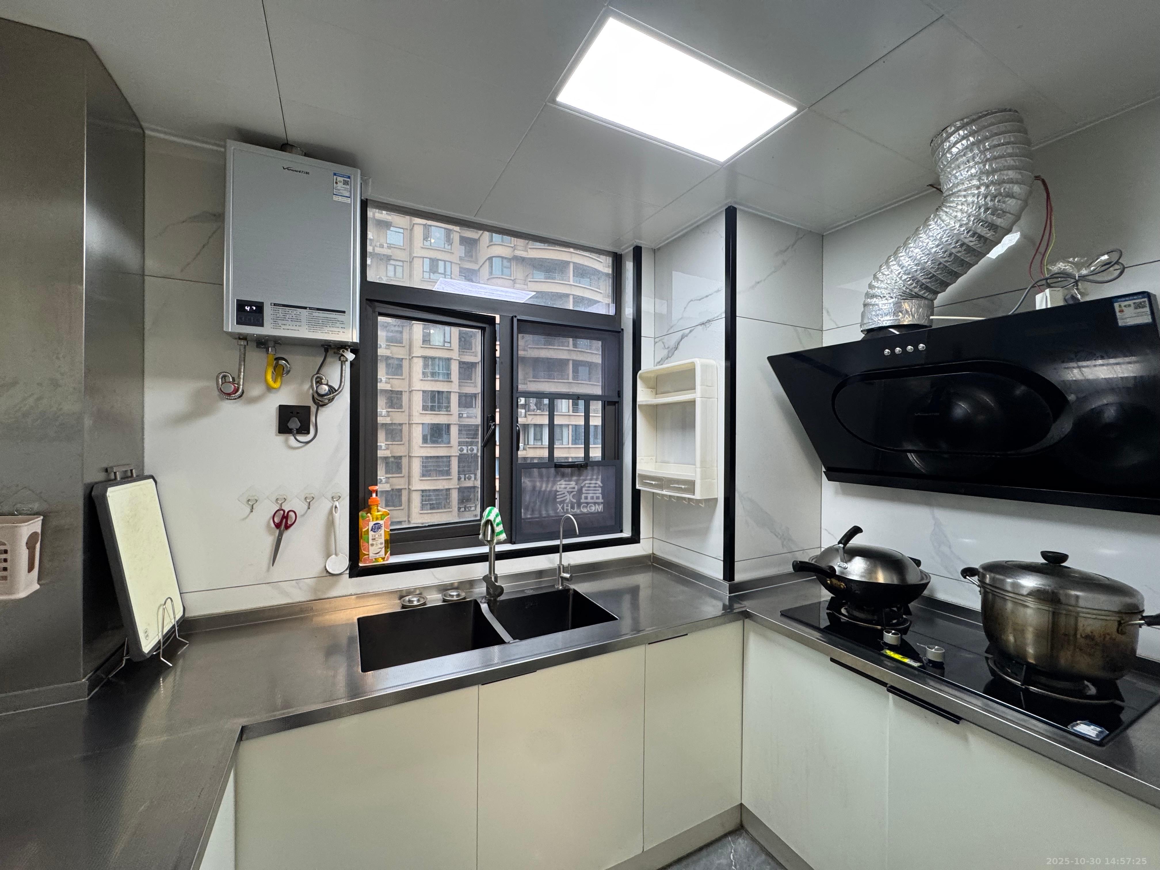 嘉雨兴园  2室1厅1卫    3000.0元/月室内图