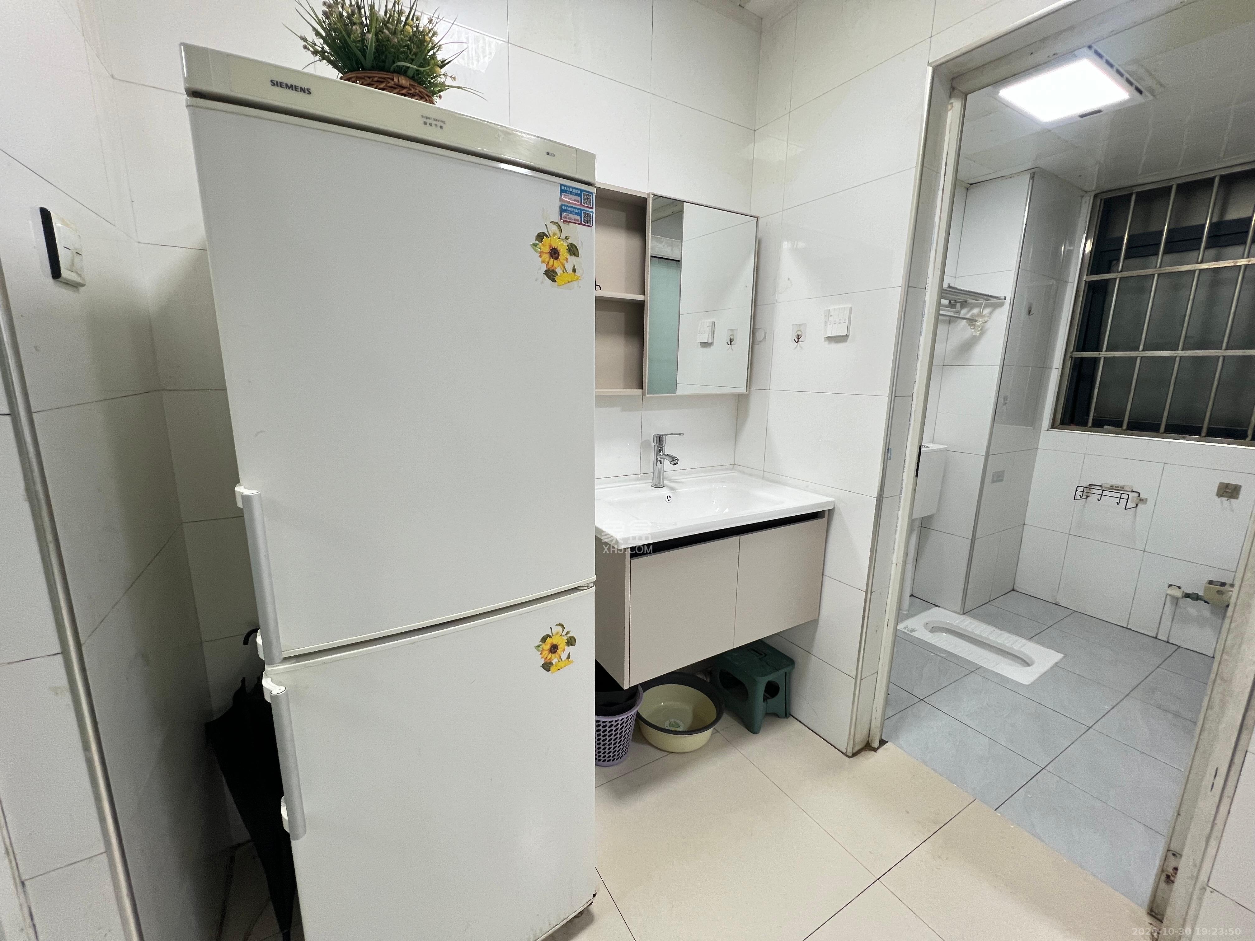 高升金典 1室1厅1卫 1800.0元/月 高升金典 1室1厅1卫 1800.0元/月室内图