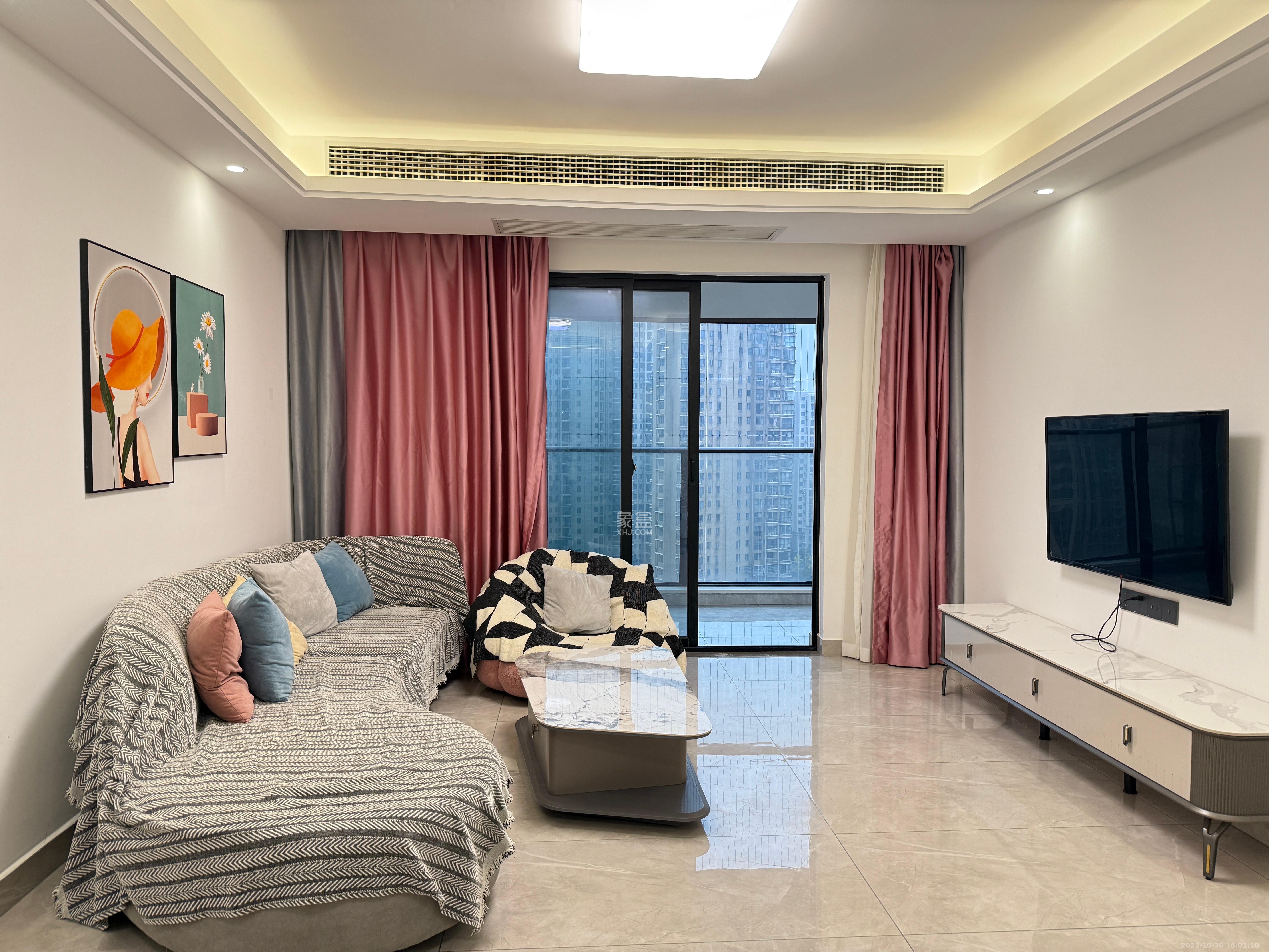 金富湘江悦城  4室2厅1卫    3100.0元/月 金富湘江悦城  4室2厅1卫    3100.0元/月