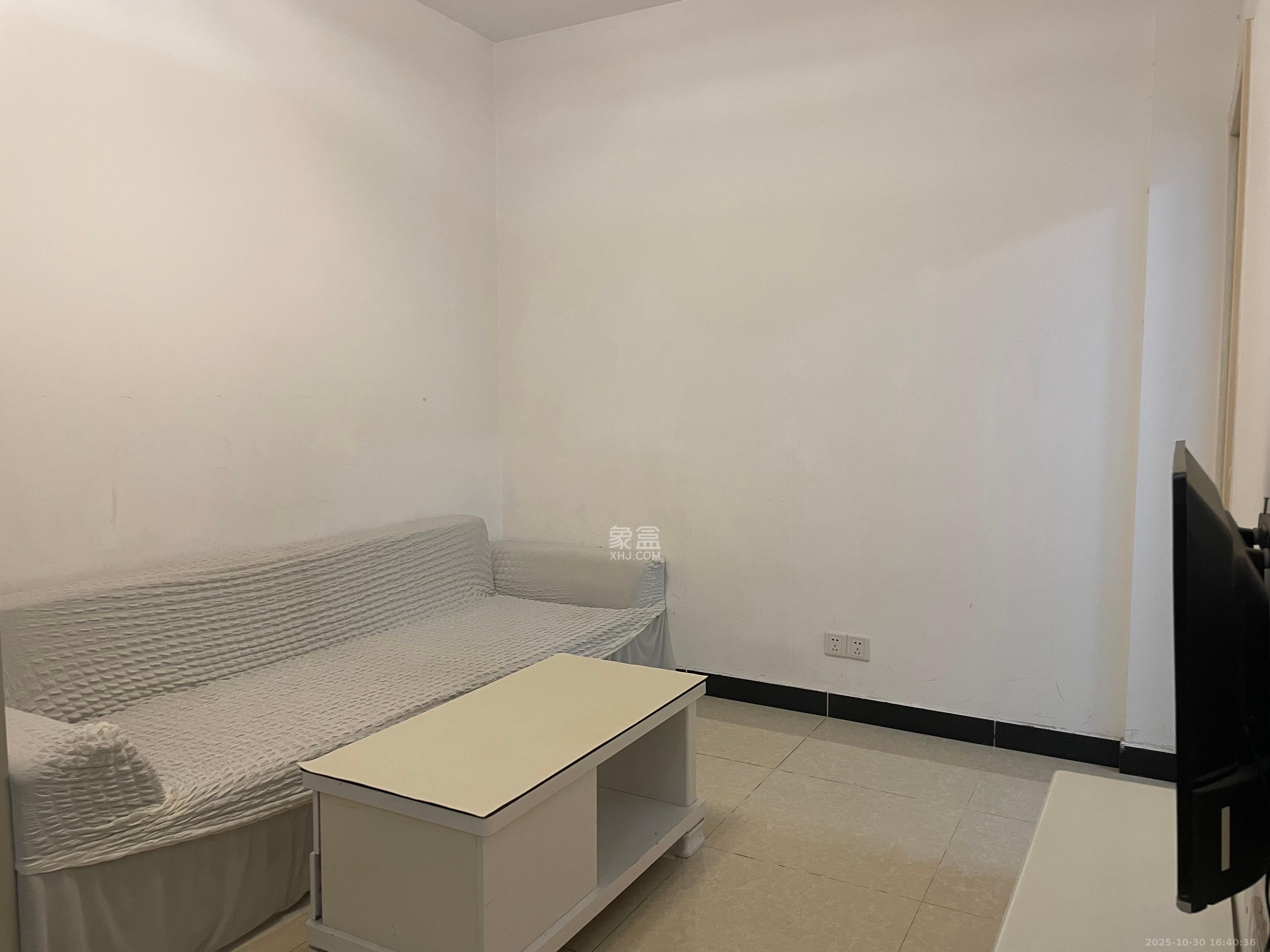 阳光锦城 1室1厅1卫 1600.0元/月 阳光锦城 1室1厅1卫 1600.0元/月室内图