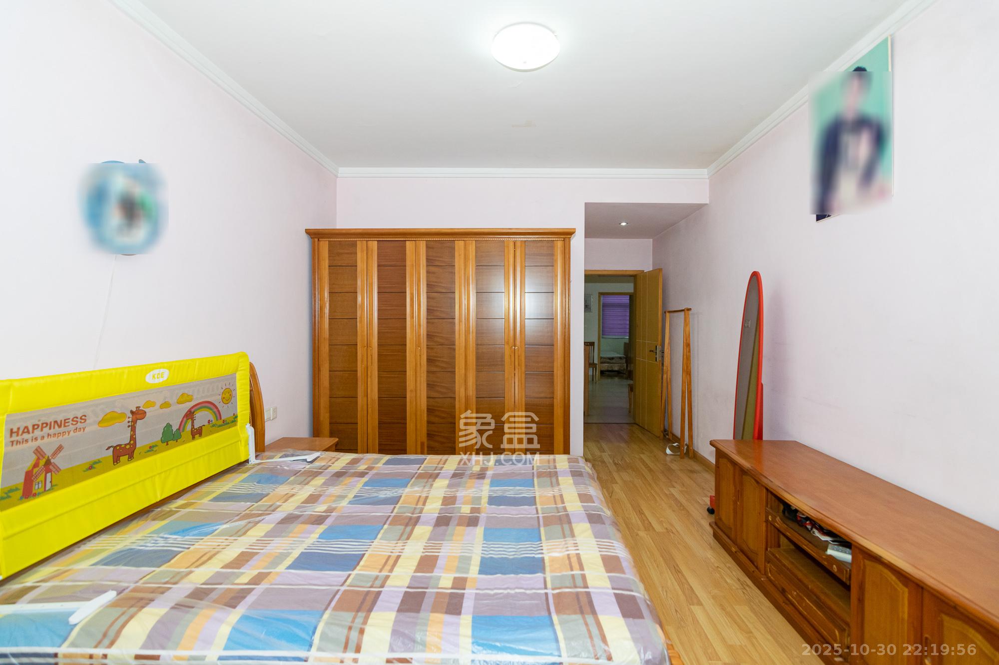 望福佳园  3室2厅2卫    42.0万 望福佳园  3室2厅2卫    42.0万卧室