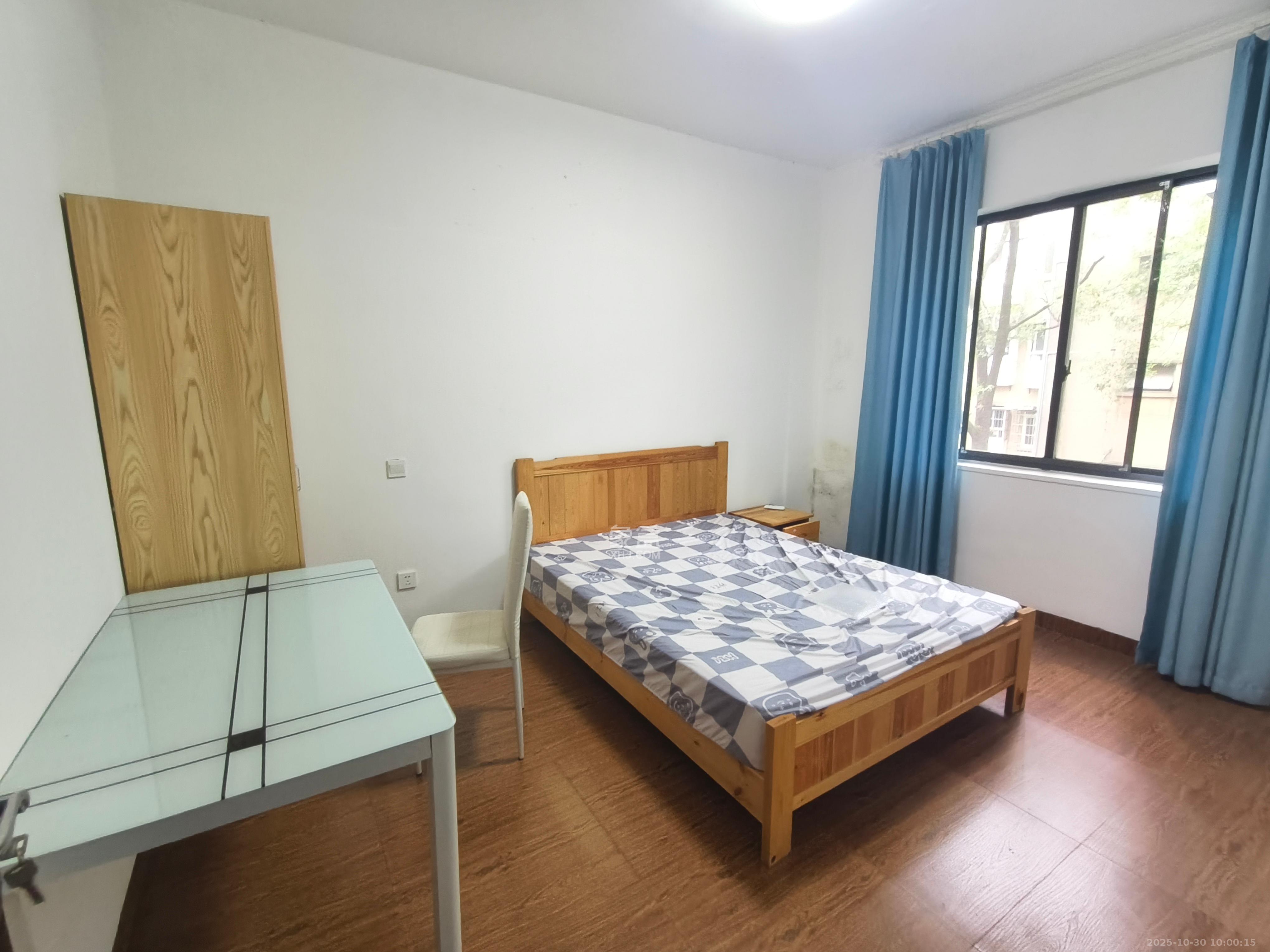 香樟路航空设计院  2室2厅1卫    1500.0元/月室内图