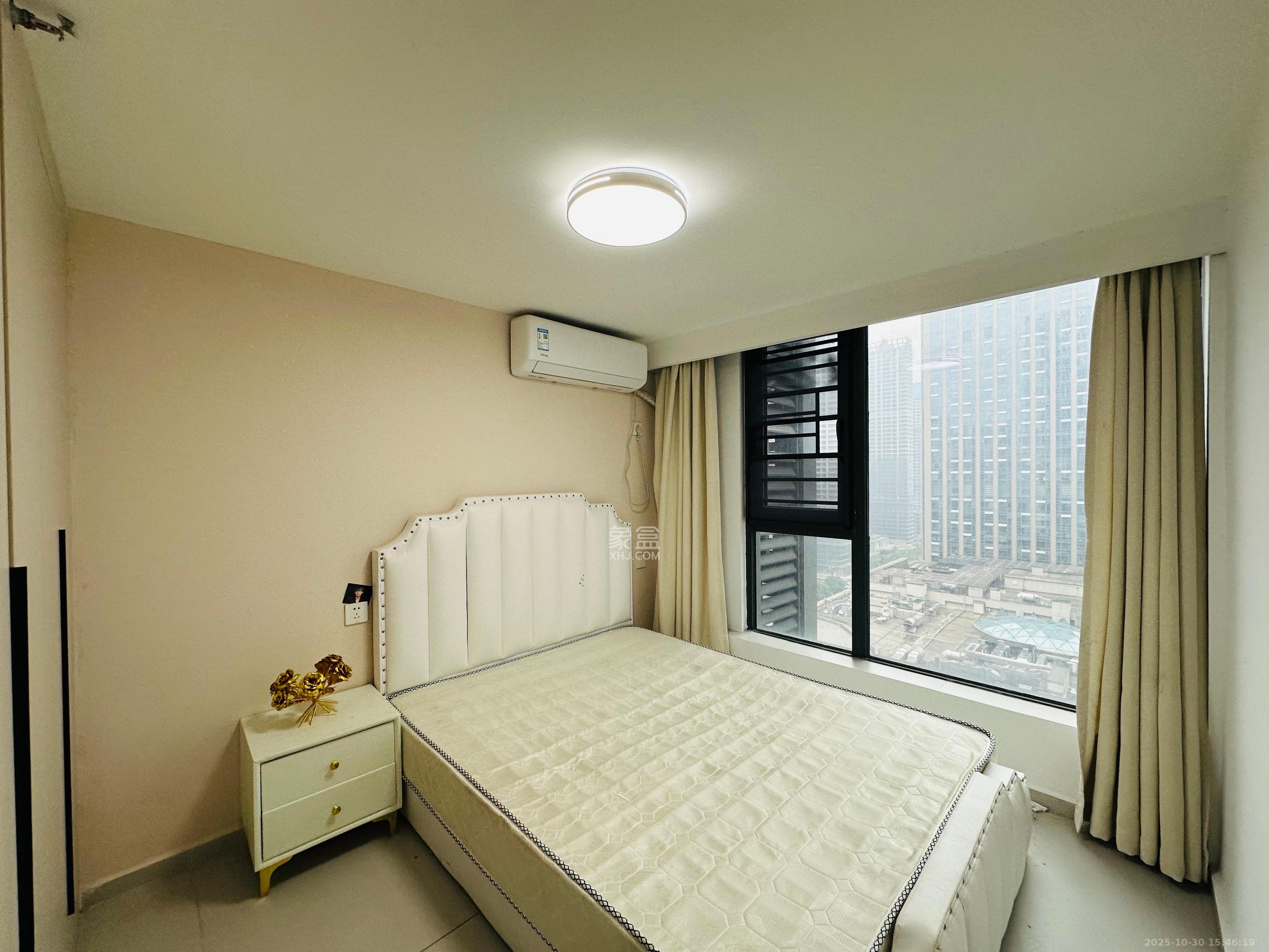 卓越中寰  3室2厅2卫    3700.0元/月 卓越中寰  3室2厅2卫    3700.0元/月室内图