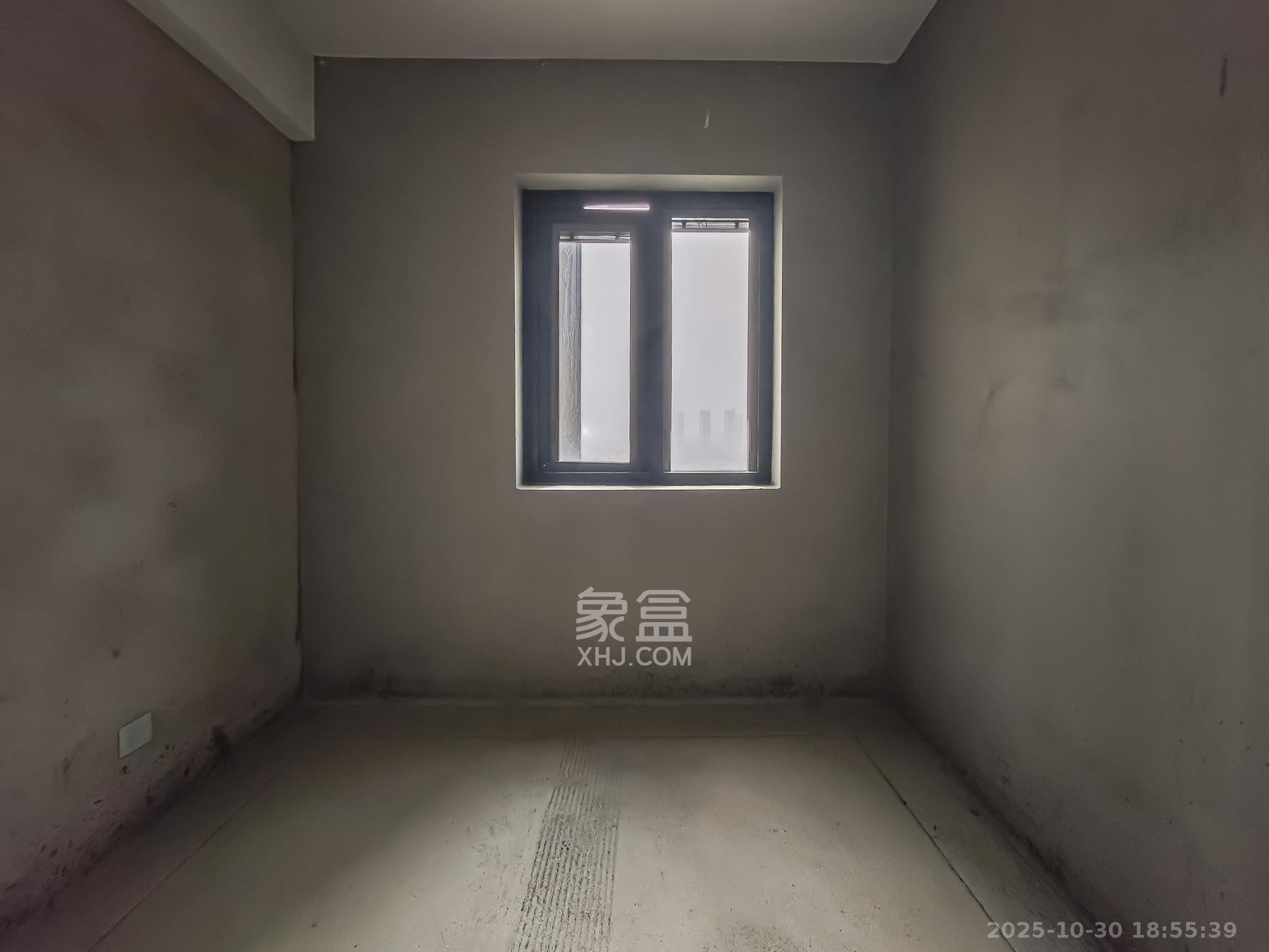 金辉优步湖畔  3室2厅2卫    60.0万 金辉优步湖畔  3室2厅2卫    60.0万卧室