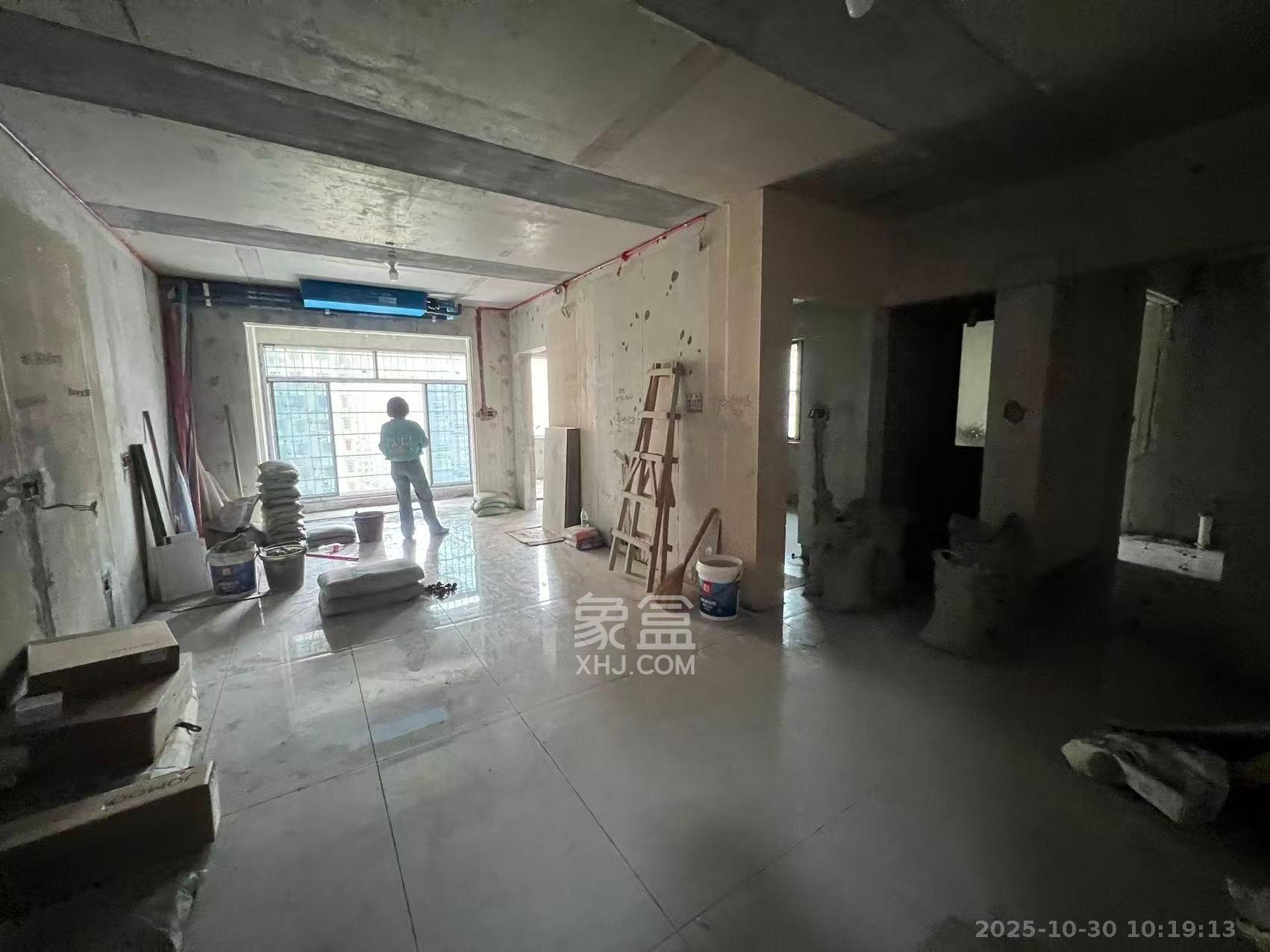 望远嘉苑  2室2厅1卫    2600.0元/月 望远嘉苑  2室2厅1卫    2600.0元/月室内图