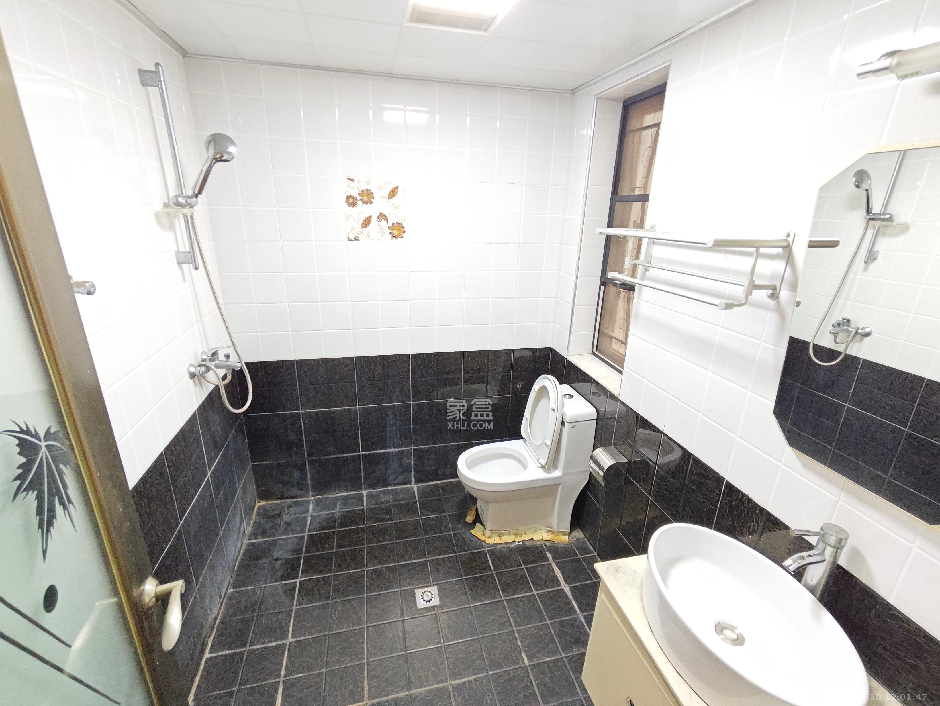 长大卧琥  3室2厅2卫    2800.0元/月室内图