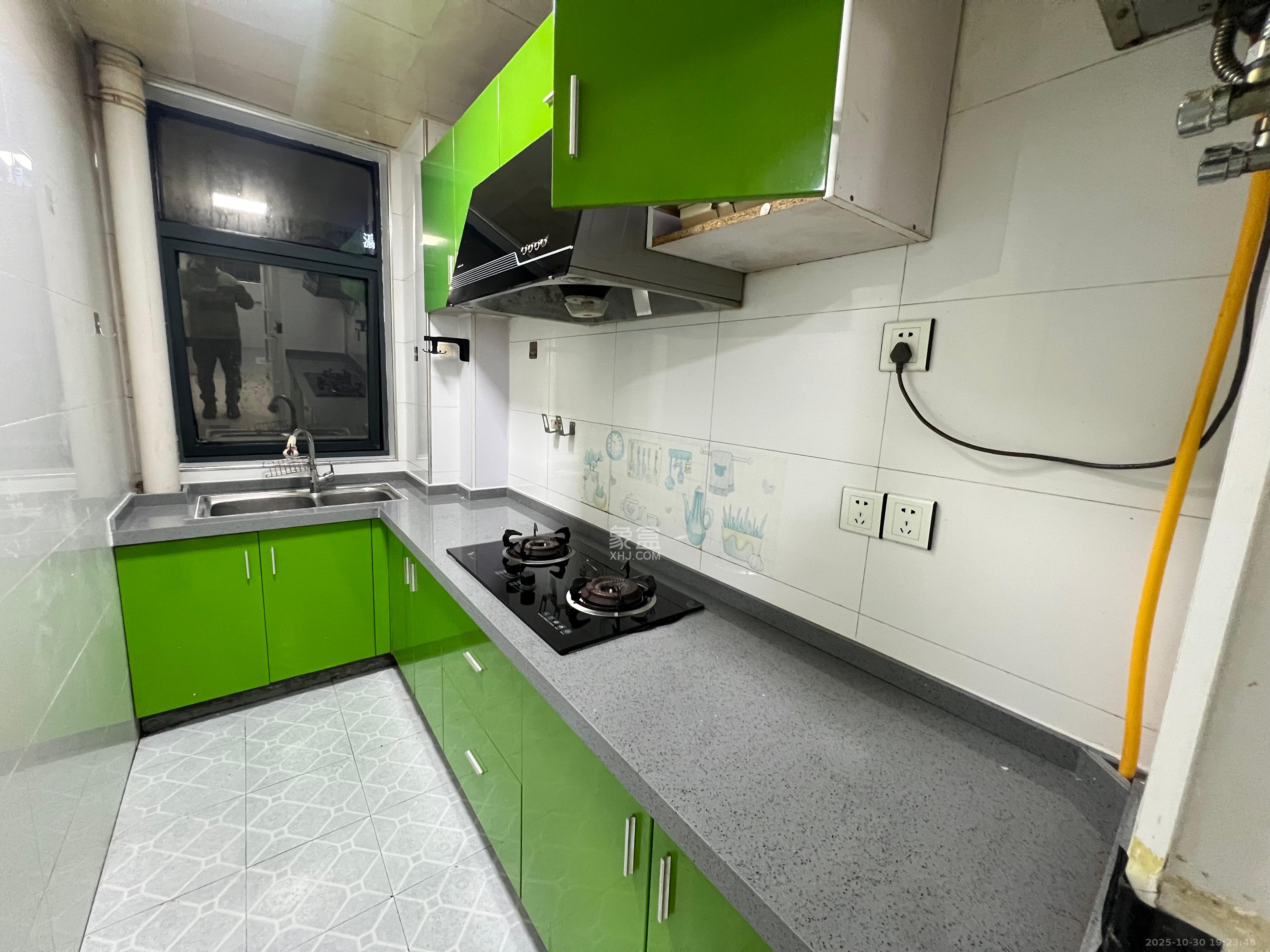 高升金典  1室1厅1卫    1800.0元/月室内图