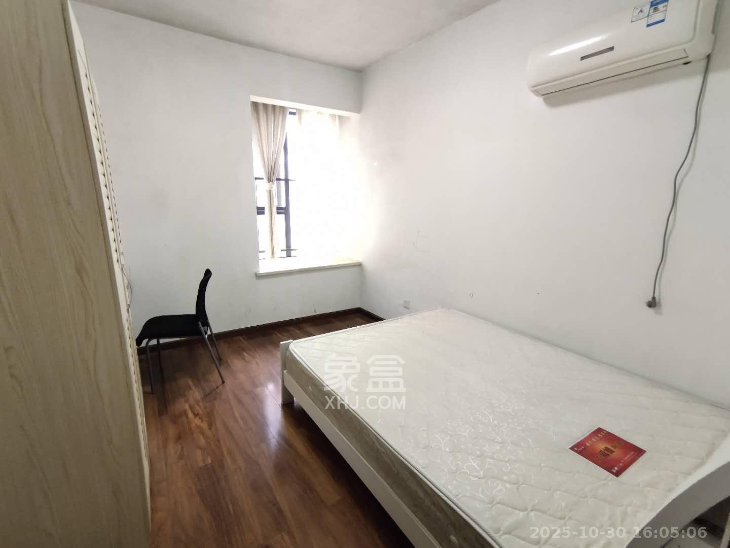 长房时代城  2室2厅1卫    2300.0元/月