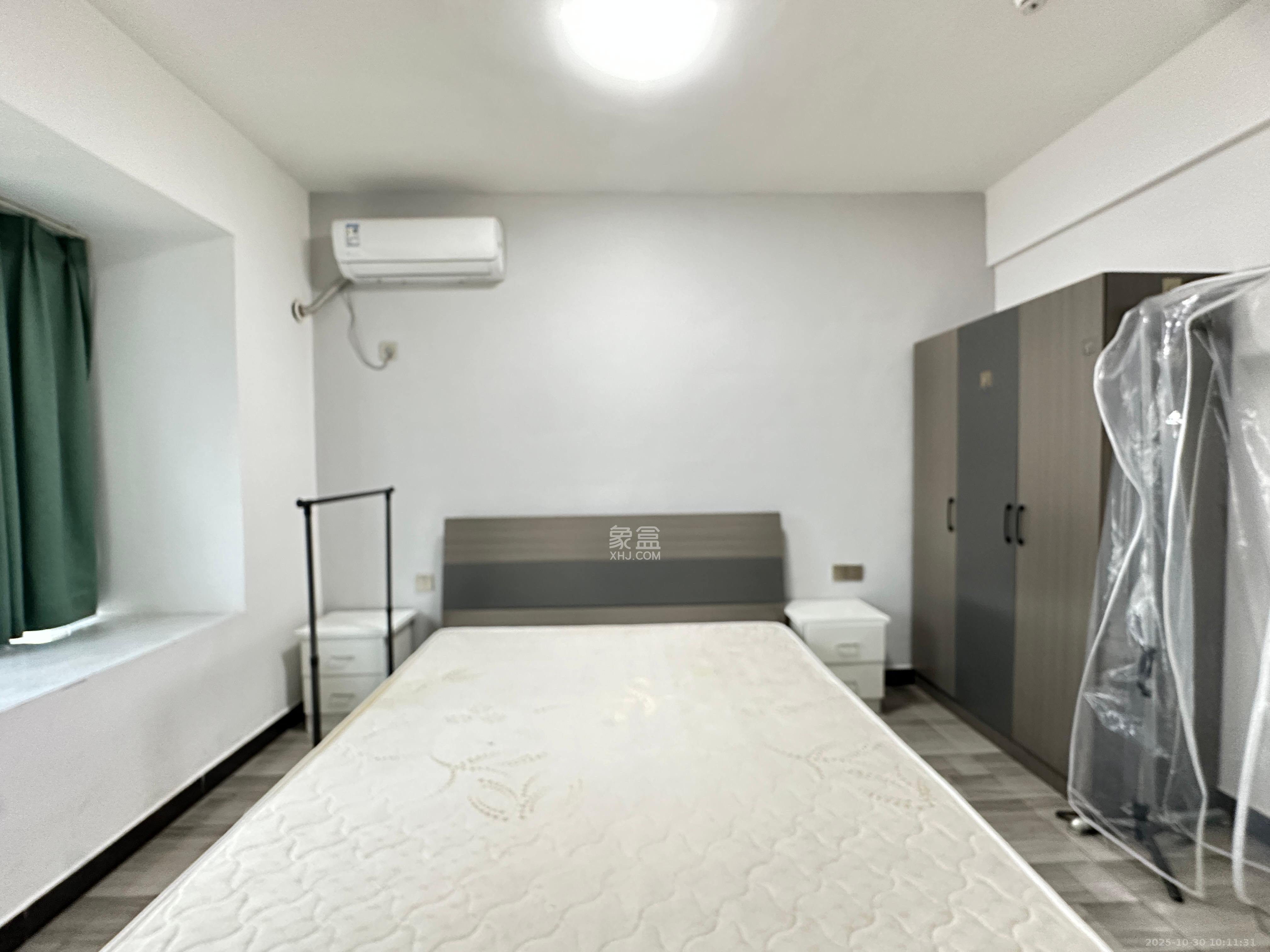 振业城三期  4室2厅2卫    3100.0元/月室内图