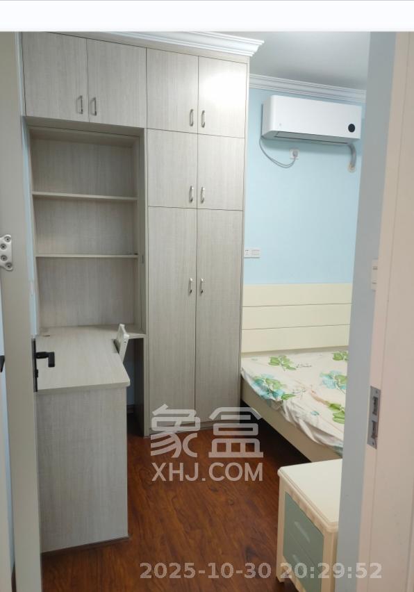 长房半岛蓝湾（观山月）  2室2厅1卫    2300.0元/月室内图