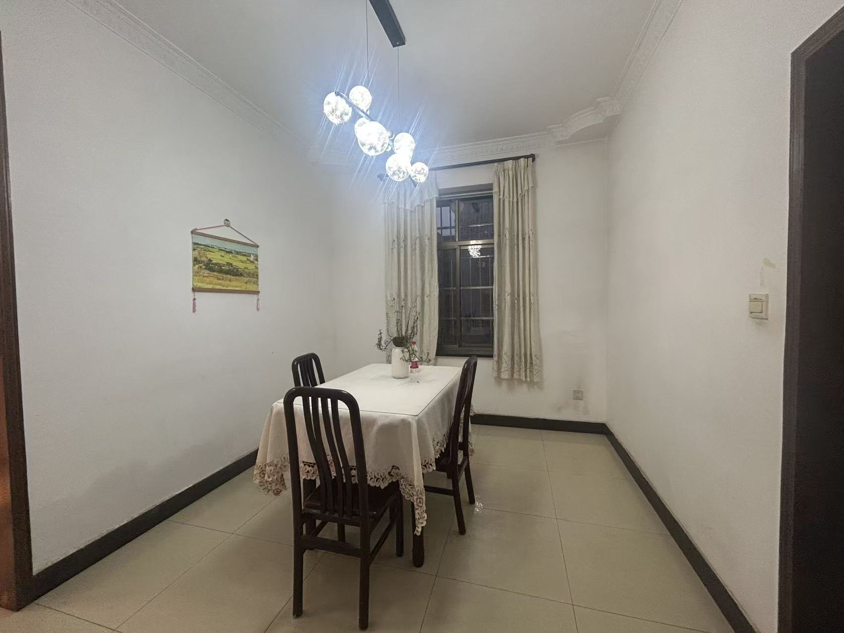 龙光桥镇建筑工程公司宿舍  3室2厅22卫    35.8万室内图