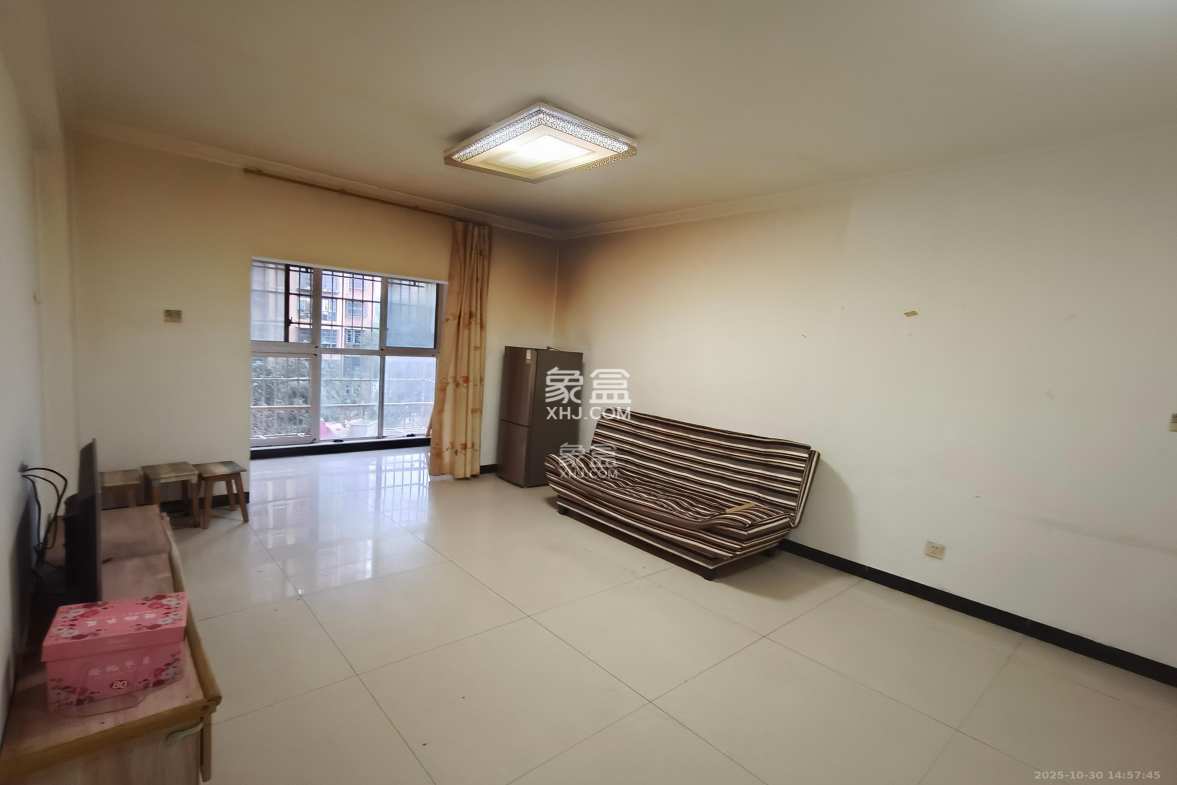 荷韵园  2室2厅1卫    1400.0元/月 荷韵园  2室2厅1卫    1400.0元/月室内图