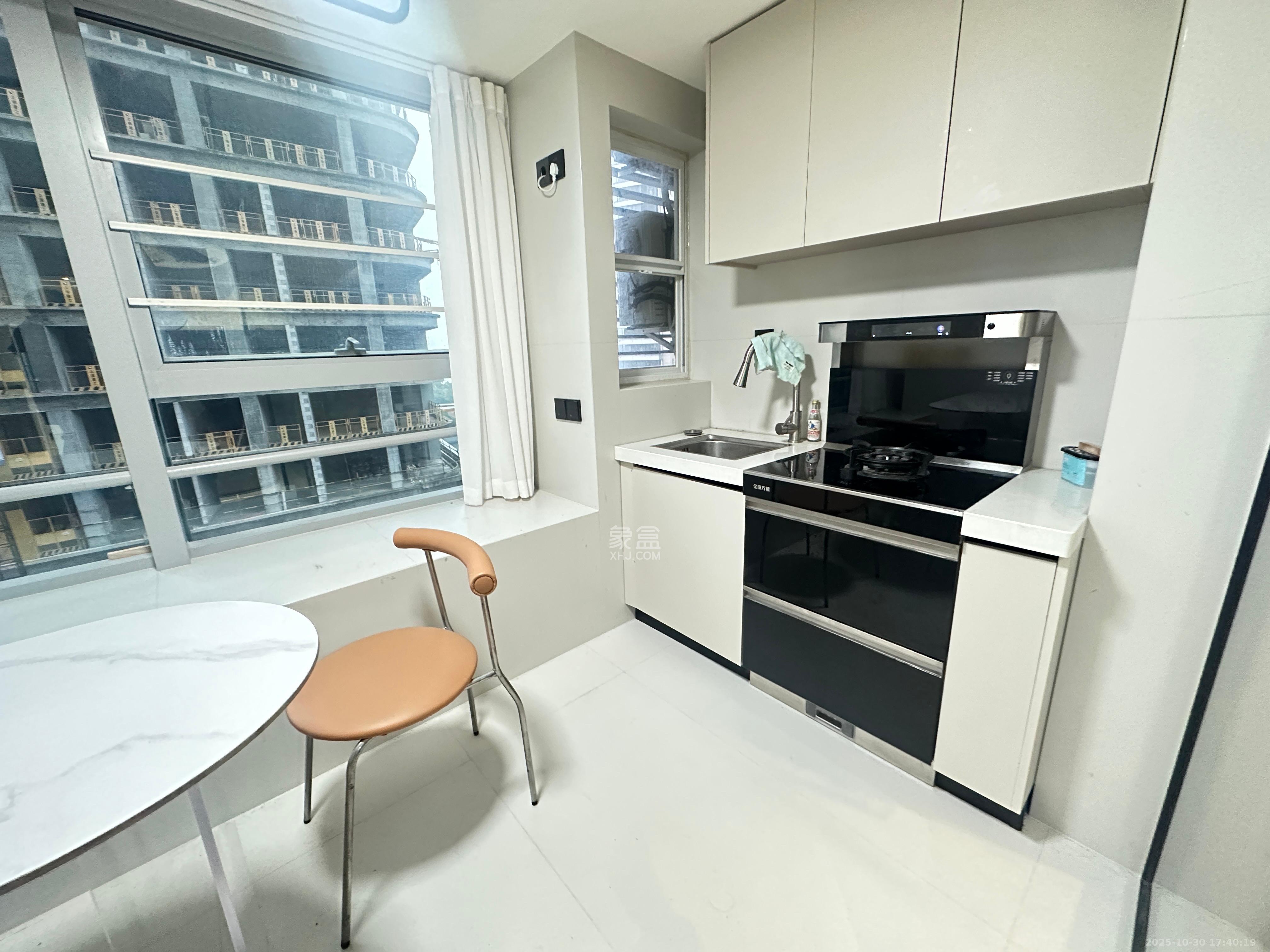 复地滨江金融中心  2室2厅1卫    2600.0元/月室内图