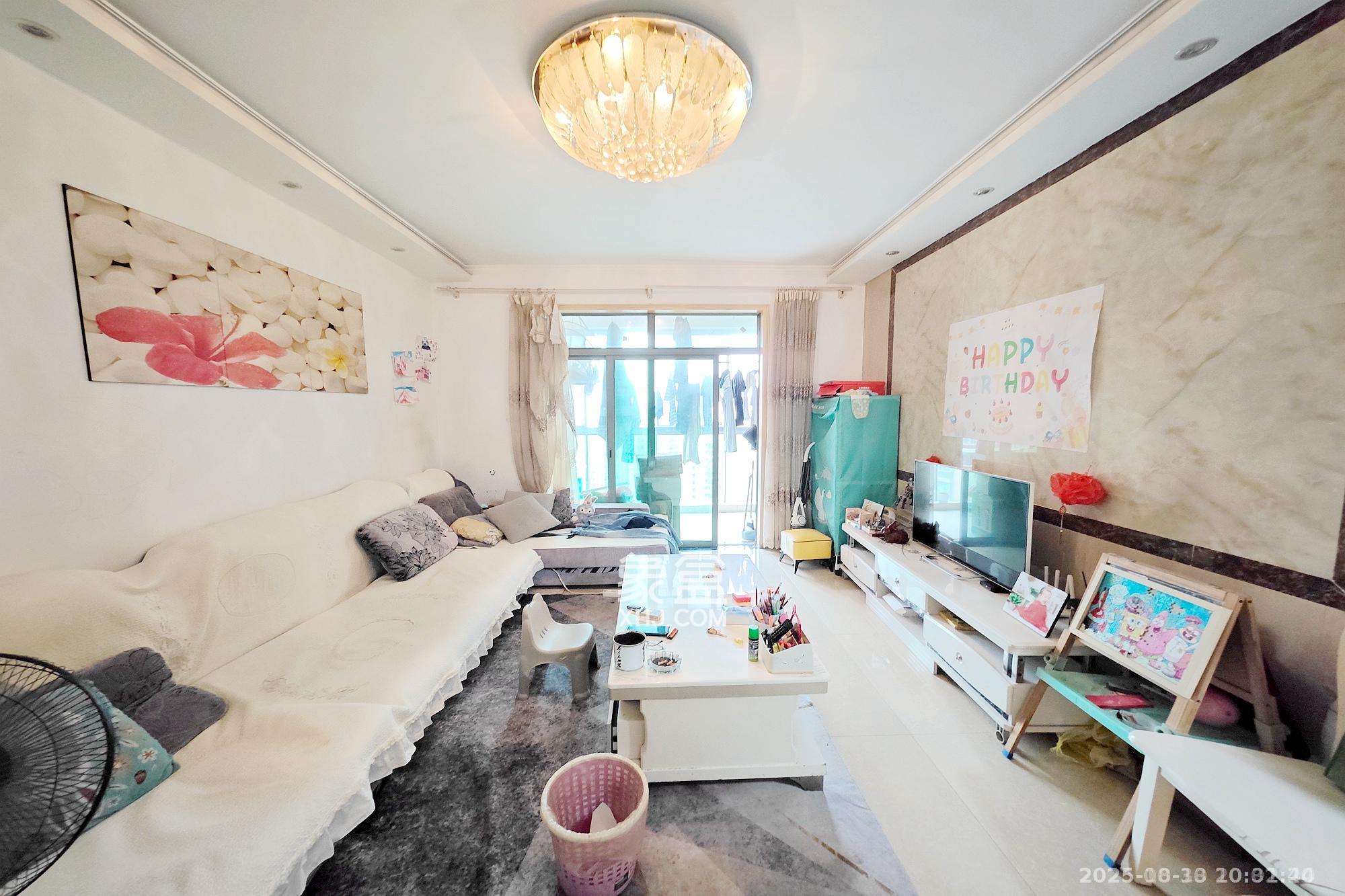 新城新世界一二三期  2室1厅1卫    2300.0元/月 新城新世界一二三期  2室1厅1卫    2300.0元/月室内图