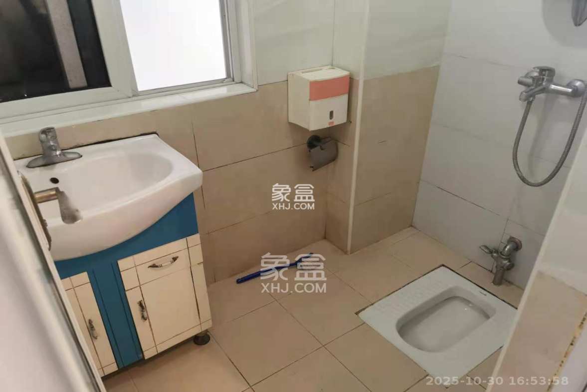 汇都公寓  1室1厅1卫    1600.0元/月 汇都公寓  1室1厅1卫    1600.0元/月室内图