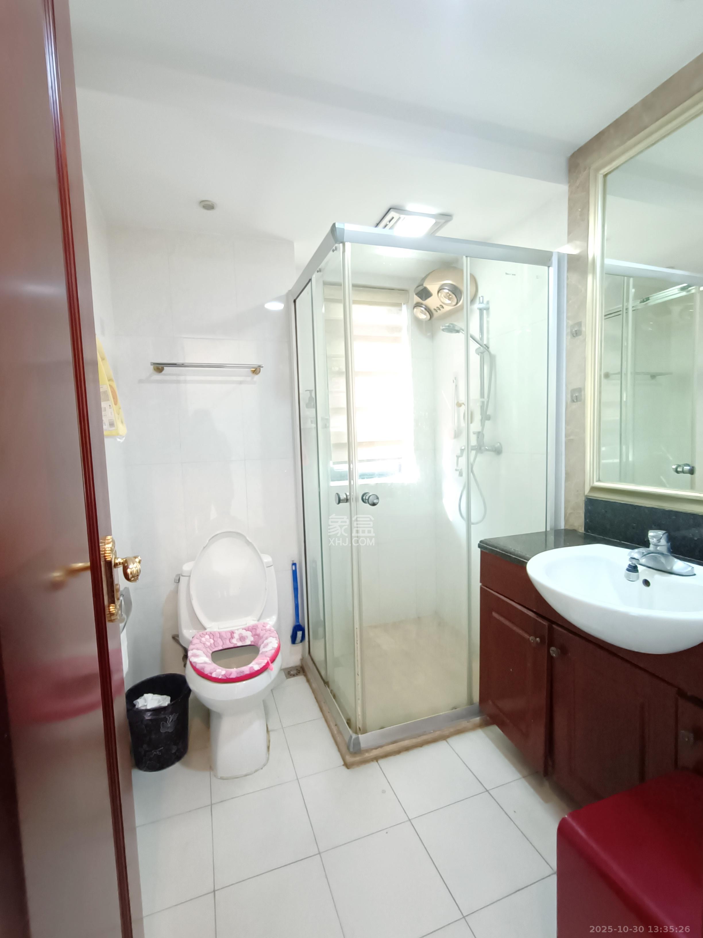 恒大城  4室2厅2卫    2500.0元/月室内图