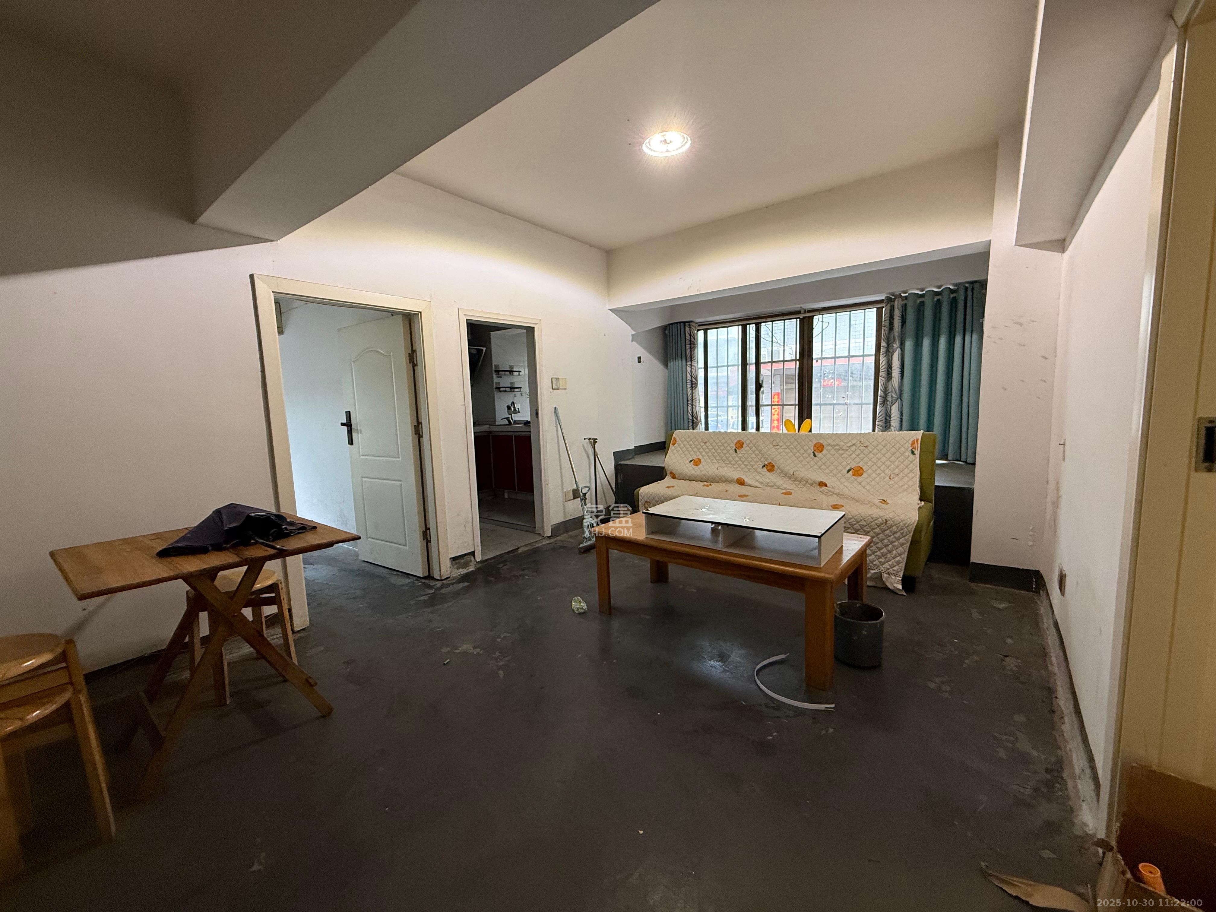 松雅安置小区 1室0厅0卫 800.0元/月 松雅安置小区 1室0厅0卫 800.0元/月室内图