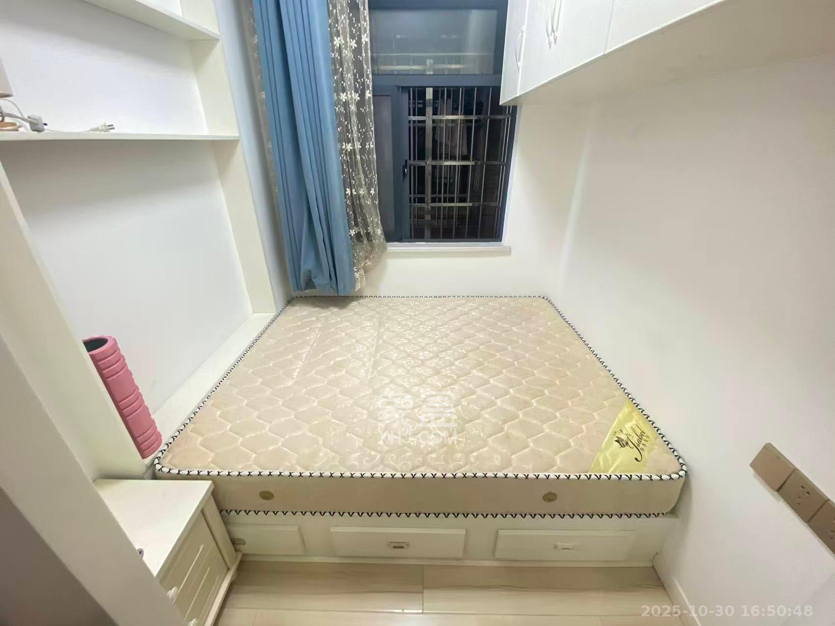 西子湖畔沃府  2室1厅1卫    2300.0元/月 西子湖畔沃府  2室1厅1卫    2300.0元/月室内图