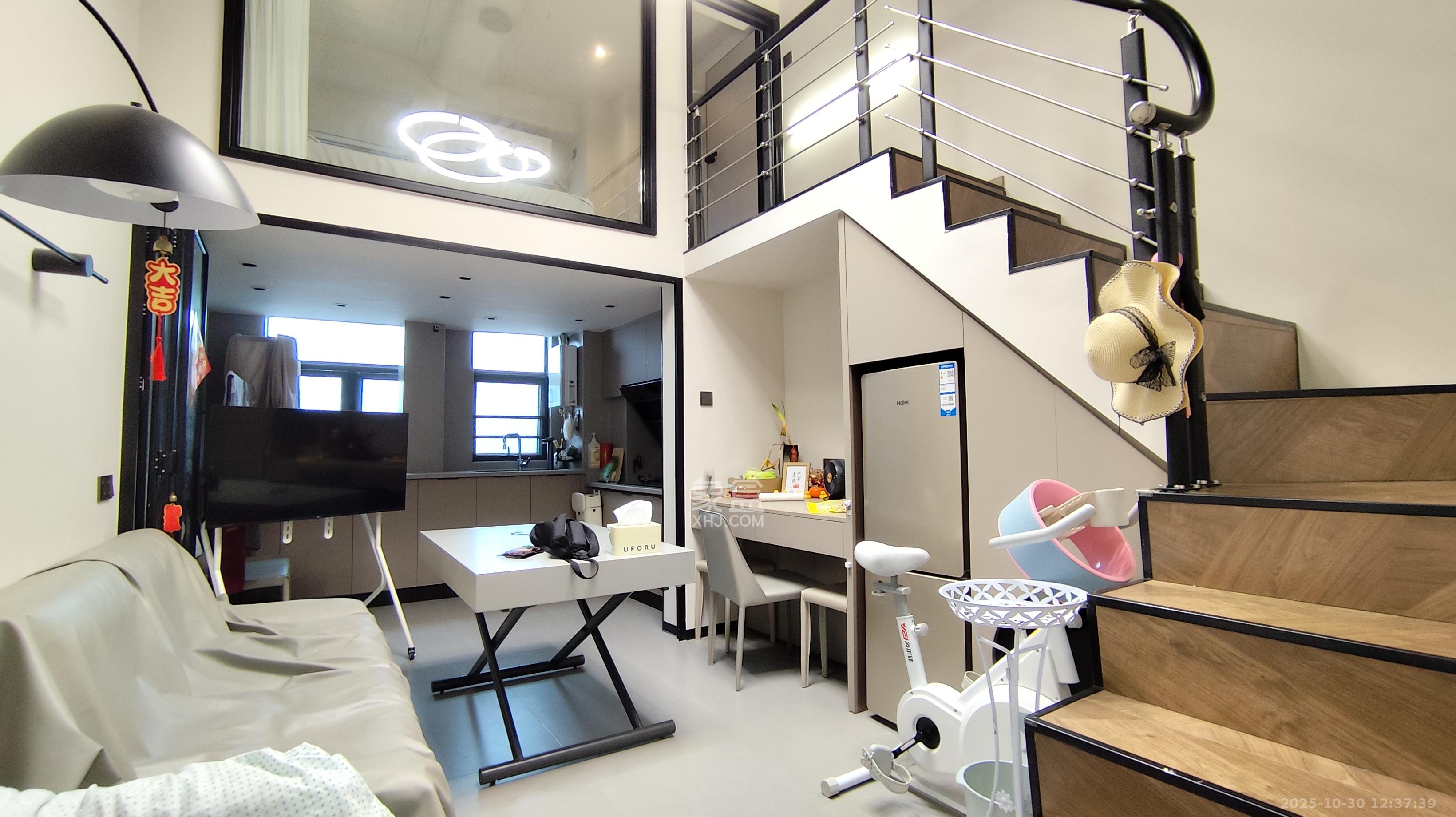 天鸿天府（天鸿中央大院）  1室0厅0卫    2100.0元/月