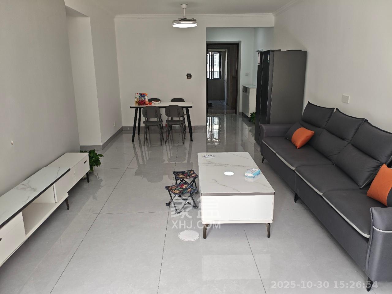 汉高学士府  3室2厅2卫    2600.0元/月