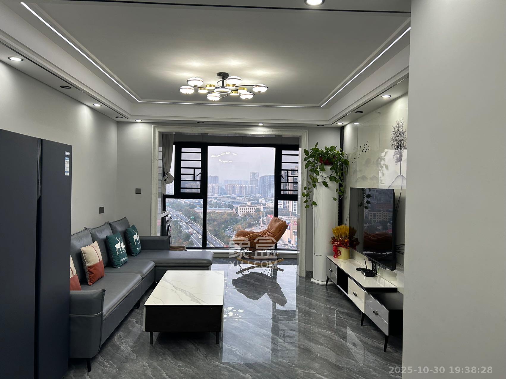 和润园三期  3室2厅1卫    2500.0元/月