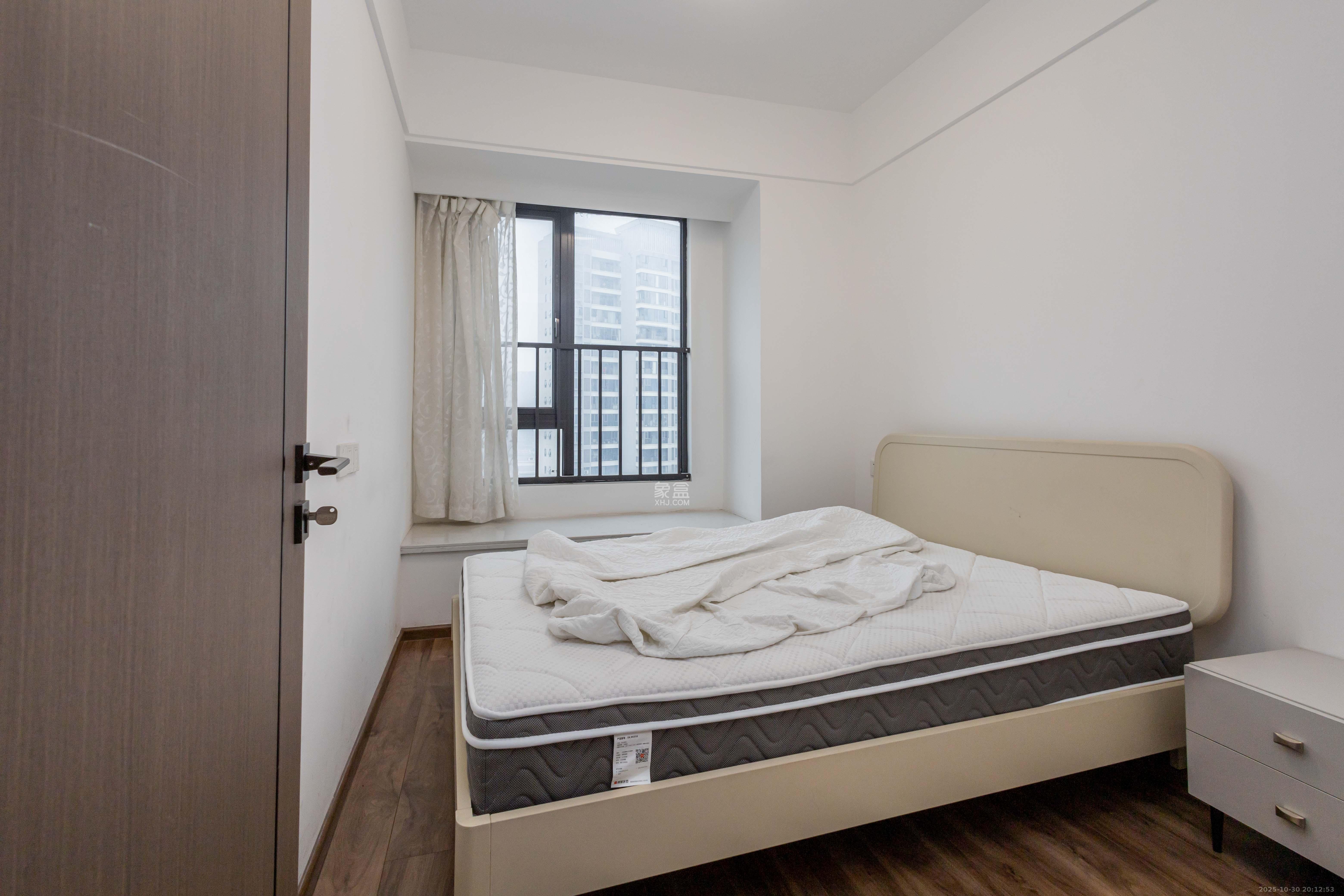 金茂建发观悦  4室2厅2卫    190.0万 金茂建发观悦  4室2厅2卫    190.0万卧室