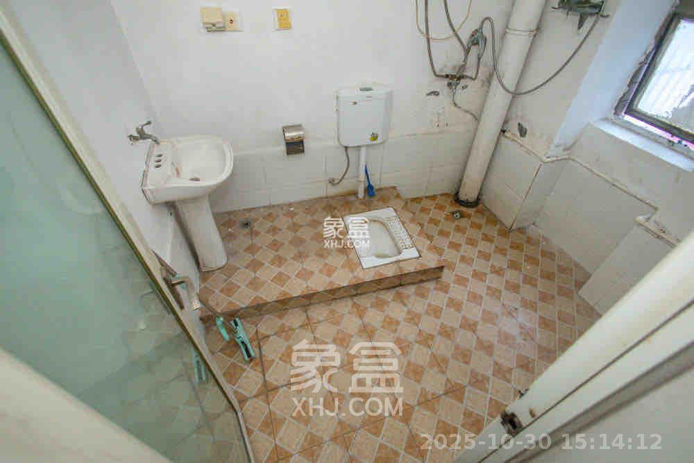 阳光紫薇园  4室2厅2卫    2200.0元/月室内图