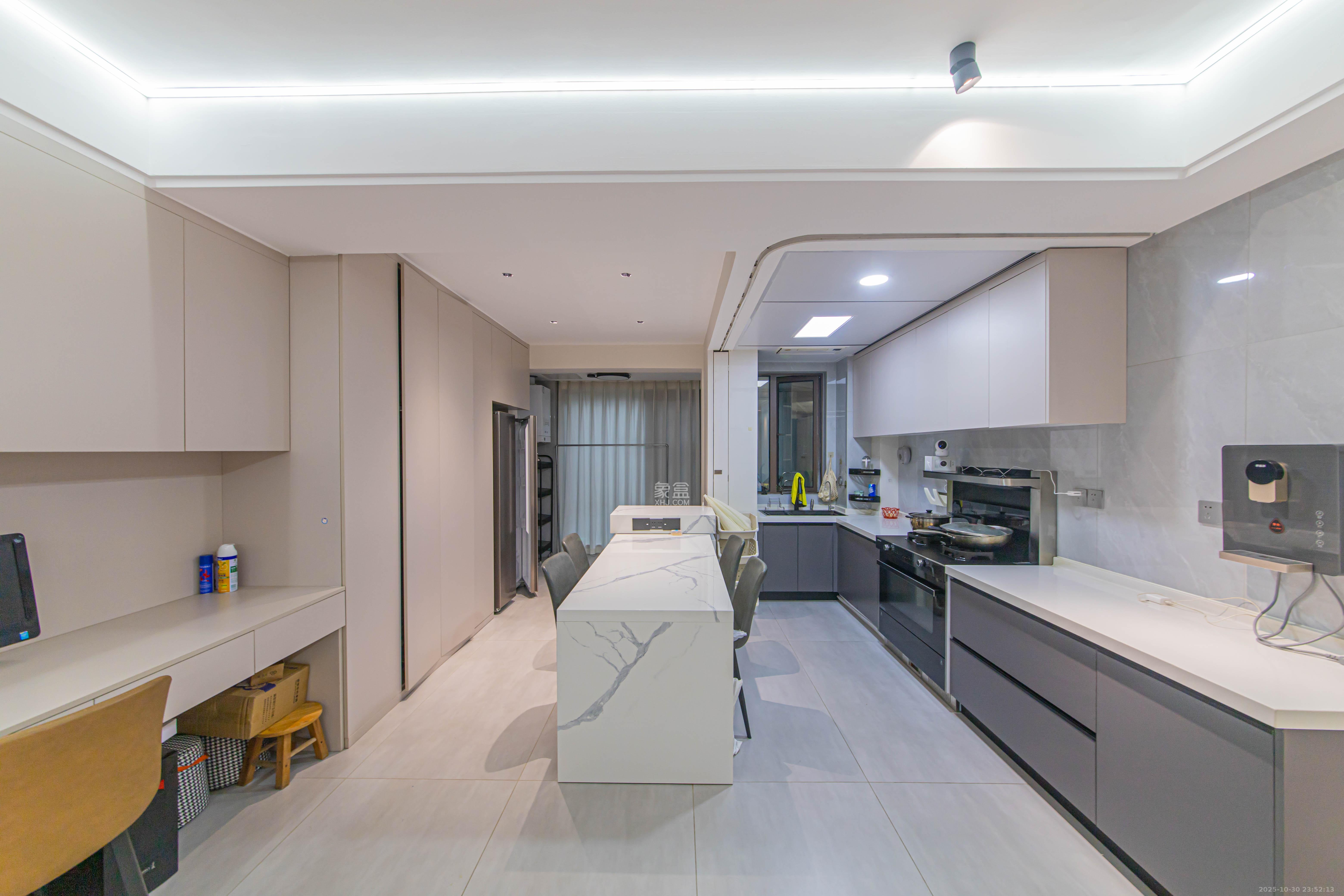 大唐印象三期御玺 4室2厅2卫 158.0万 大唐印象三期御玺 4室2厅2卫 158.0万客厅