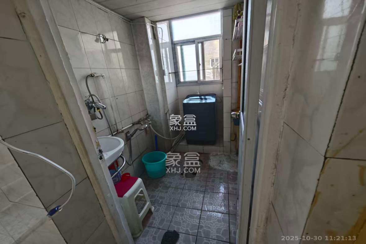 书院路散盘  2室1厅1卫    1400.0元/月 书院路散盘  2室1厅1卫    1400.0元/月室内图