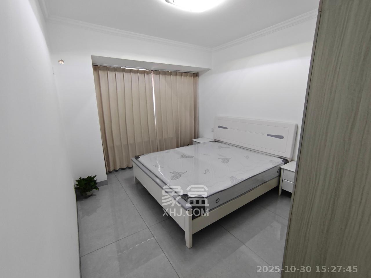 汉高学士府 3室2厅2卫 2600.0元/月 汉高学士府 3室2厅2卫 2600.0元/月室内图