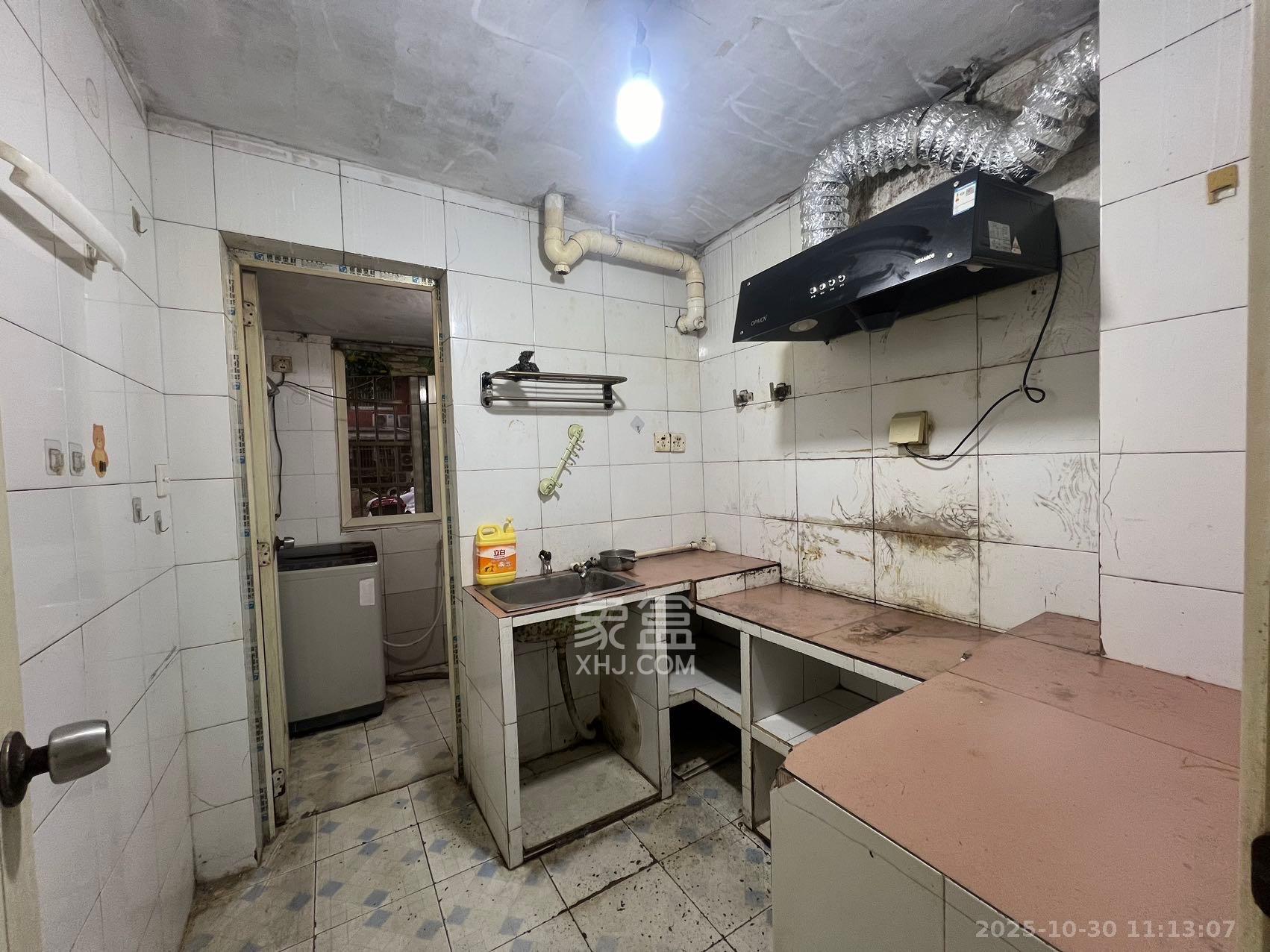 江南公寓  2室1厅1卫    1400.0元/月室内图