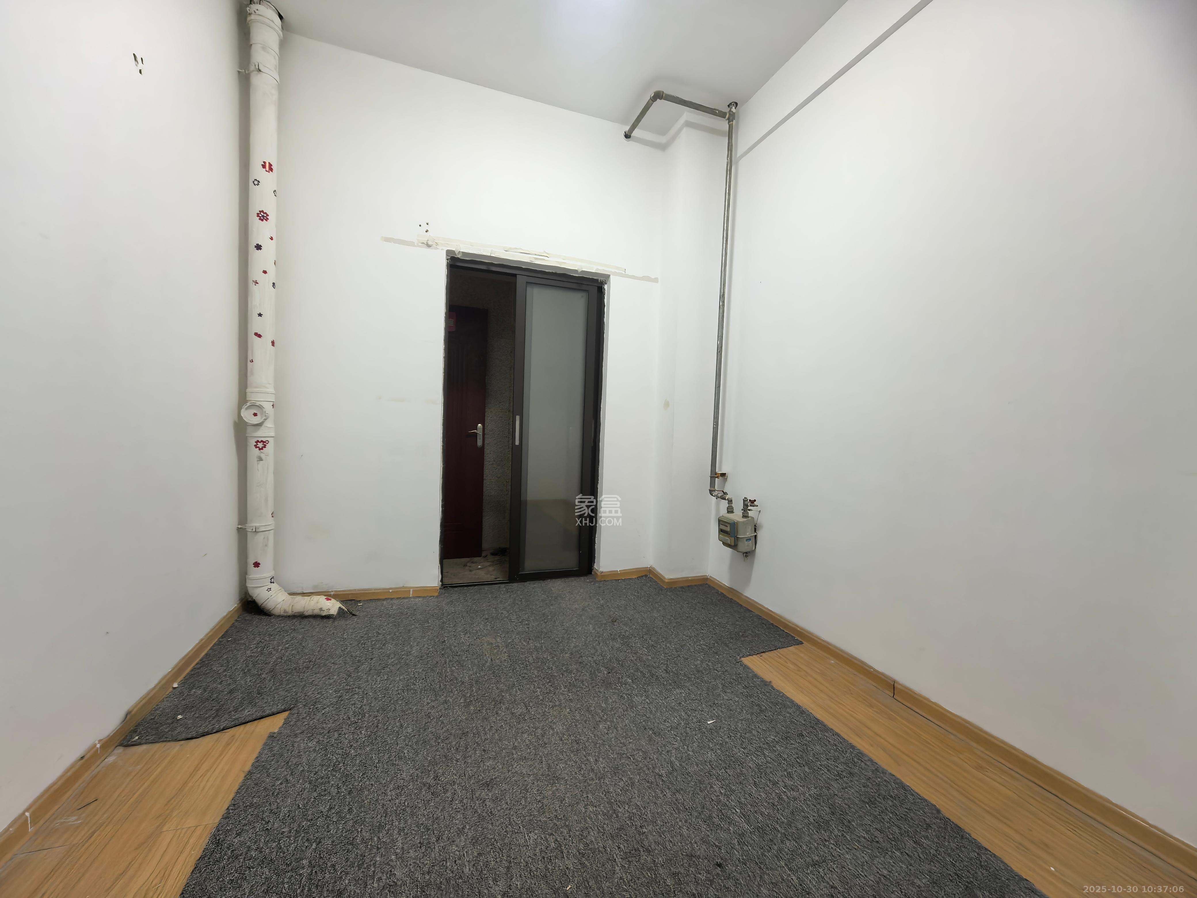 润和紫郡一期  4室2厅2卫    3200.0元/月室内图