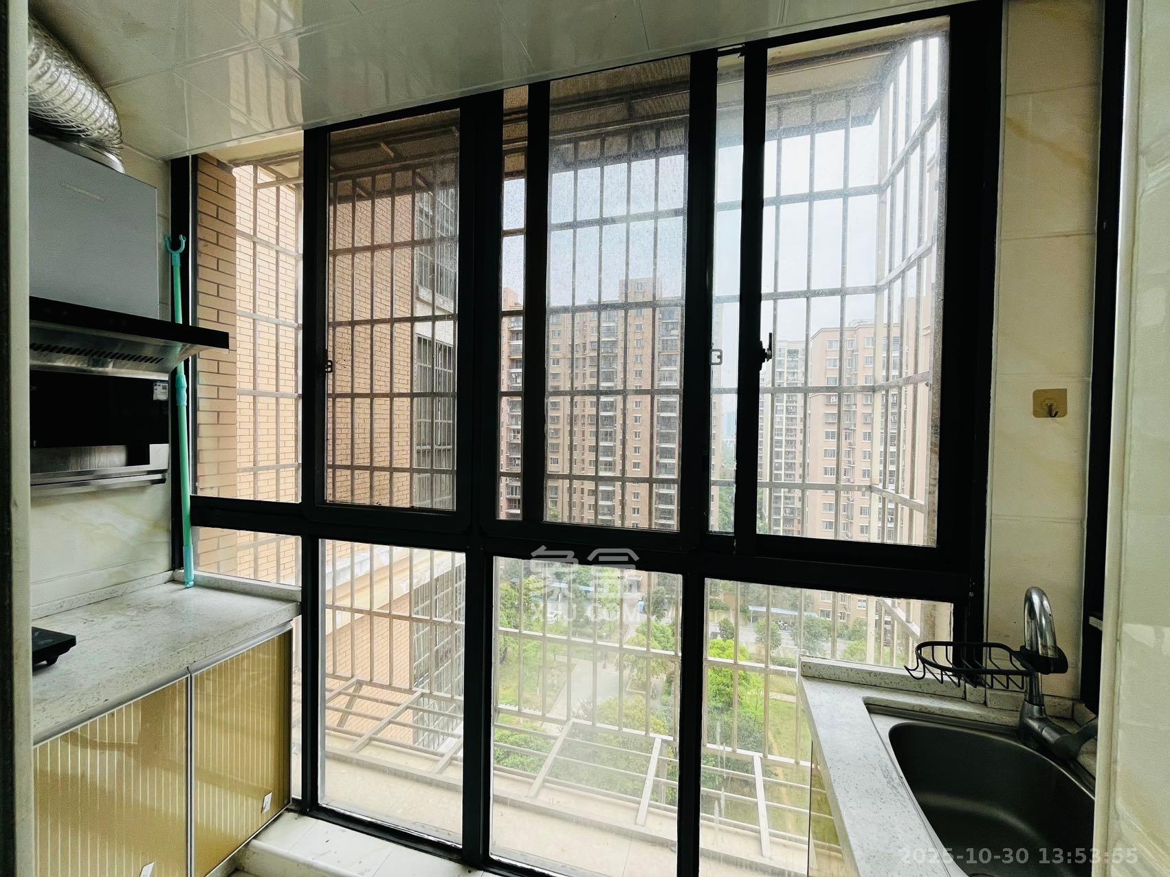 和润园一、二期 2室1厅1卫 1600.0元/月 和润园一、二期 2室1厅1卫 1600.0元/月室内图