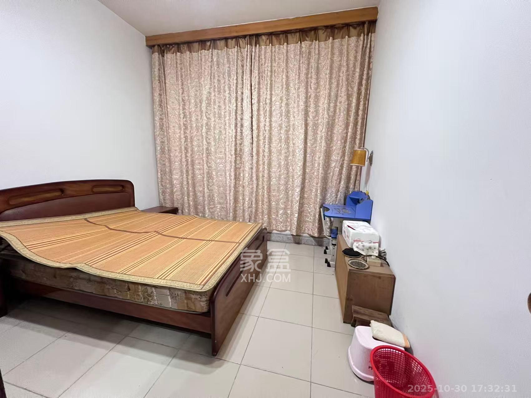 中铁五局家属院（韶山北路295号）  2室1厅1卫    1500.0元/月室内图1