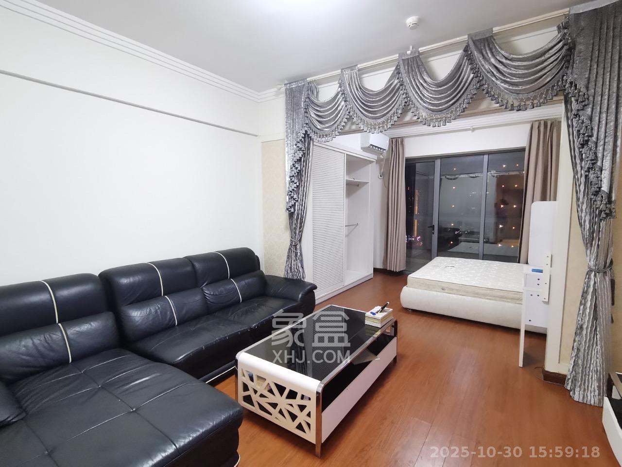 西子一间  1室1厅1卫    1800.0元/月室内图