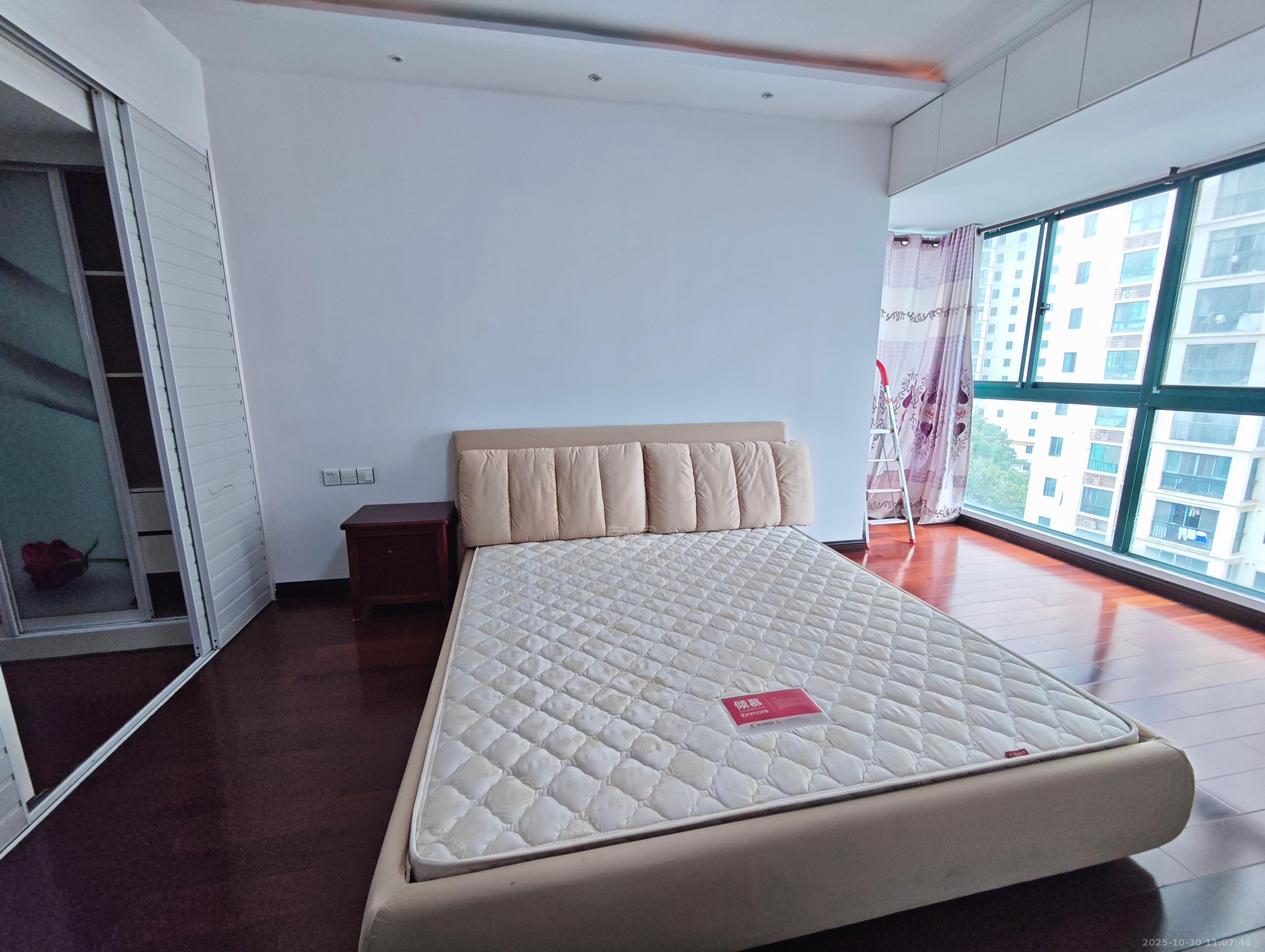 经世皇城  3室2厅2卫    1500.0元/月室内图