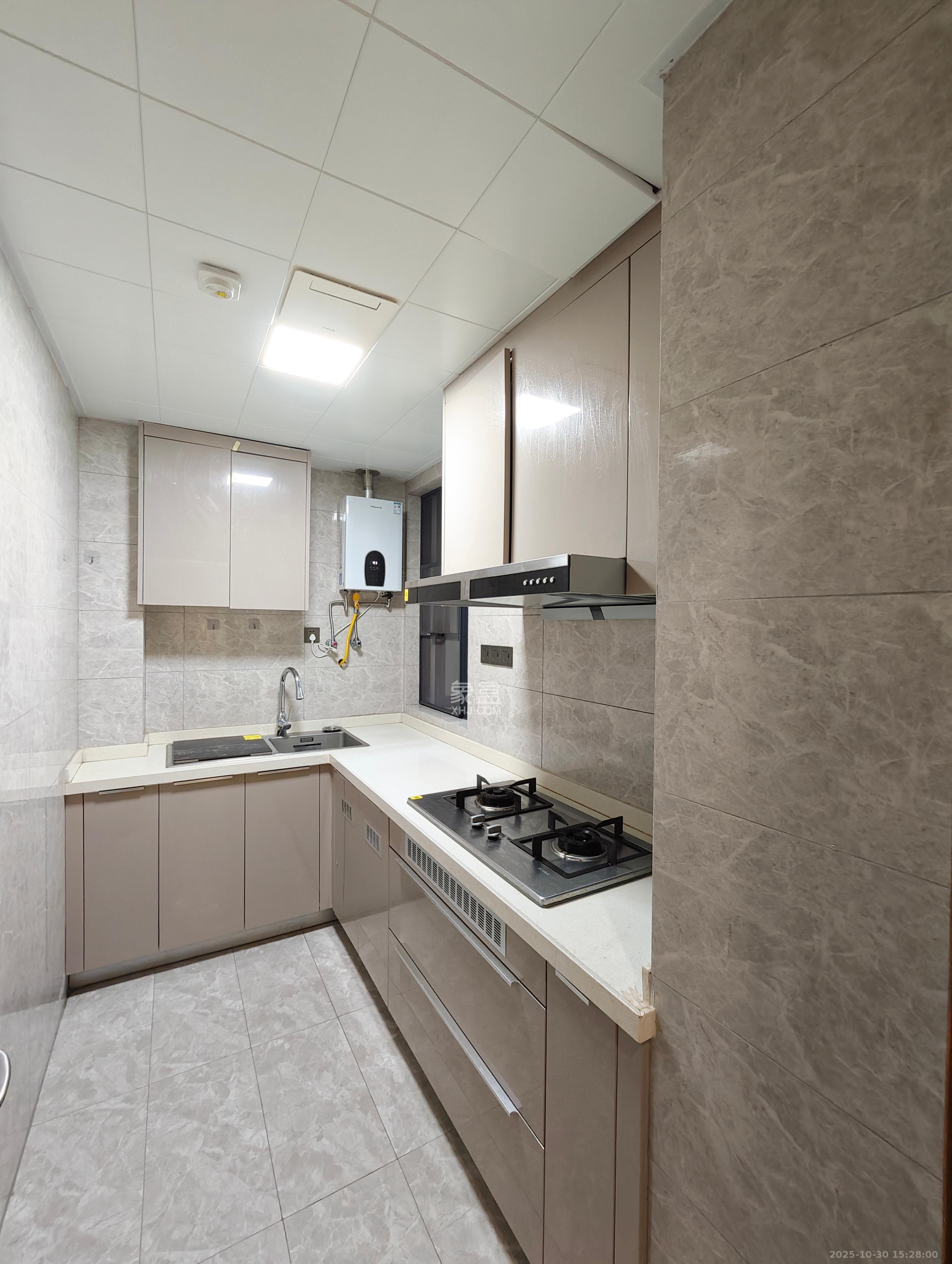 梅溪悦章  3室2厅2卫    3500.0元/月室内图