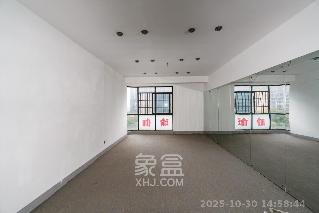 康斯丹郡(融程领秀佳园) 1室2厅2卫 1700.0元/月 康斯丹郡(融程领秀佳园) 1室2厅2卫 1700.0元/月室内图