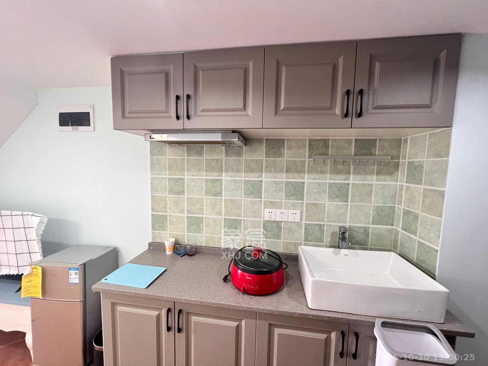 裕天国际商汇中心 1室1厅1卫 1600.0元/月 裕天国际商汇中心 1室1厅1卫 1600.0元/月室内图