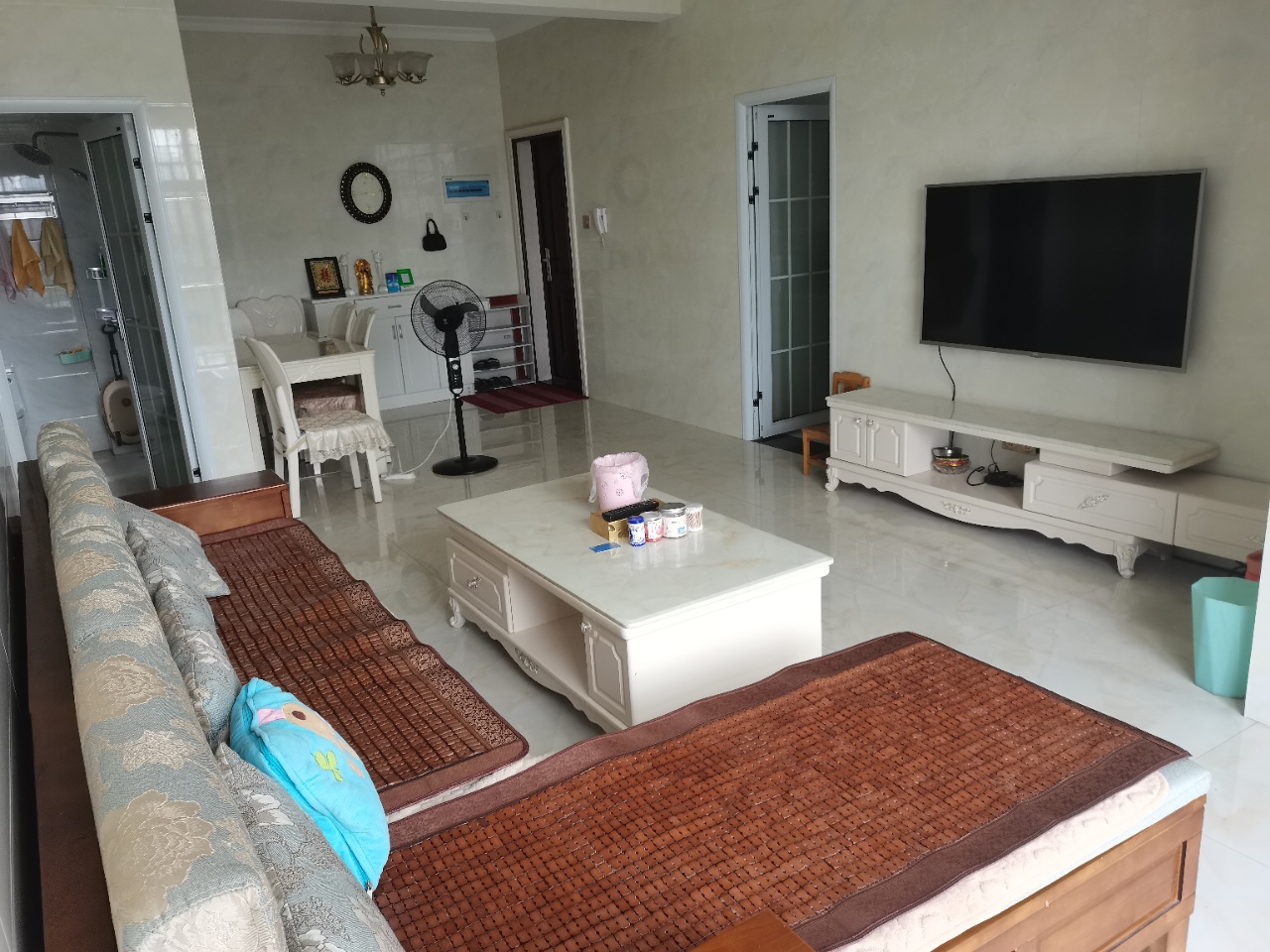 学府花园(文苑瑞景) 2室2厅2卫 1200.0元/月 学府花园(文苑瑞景) 2室2厅2卫 1200.0元/月室内图