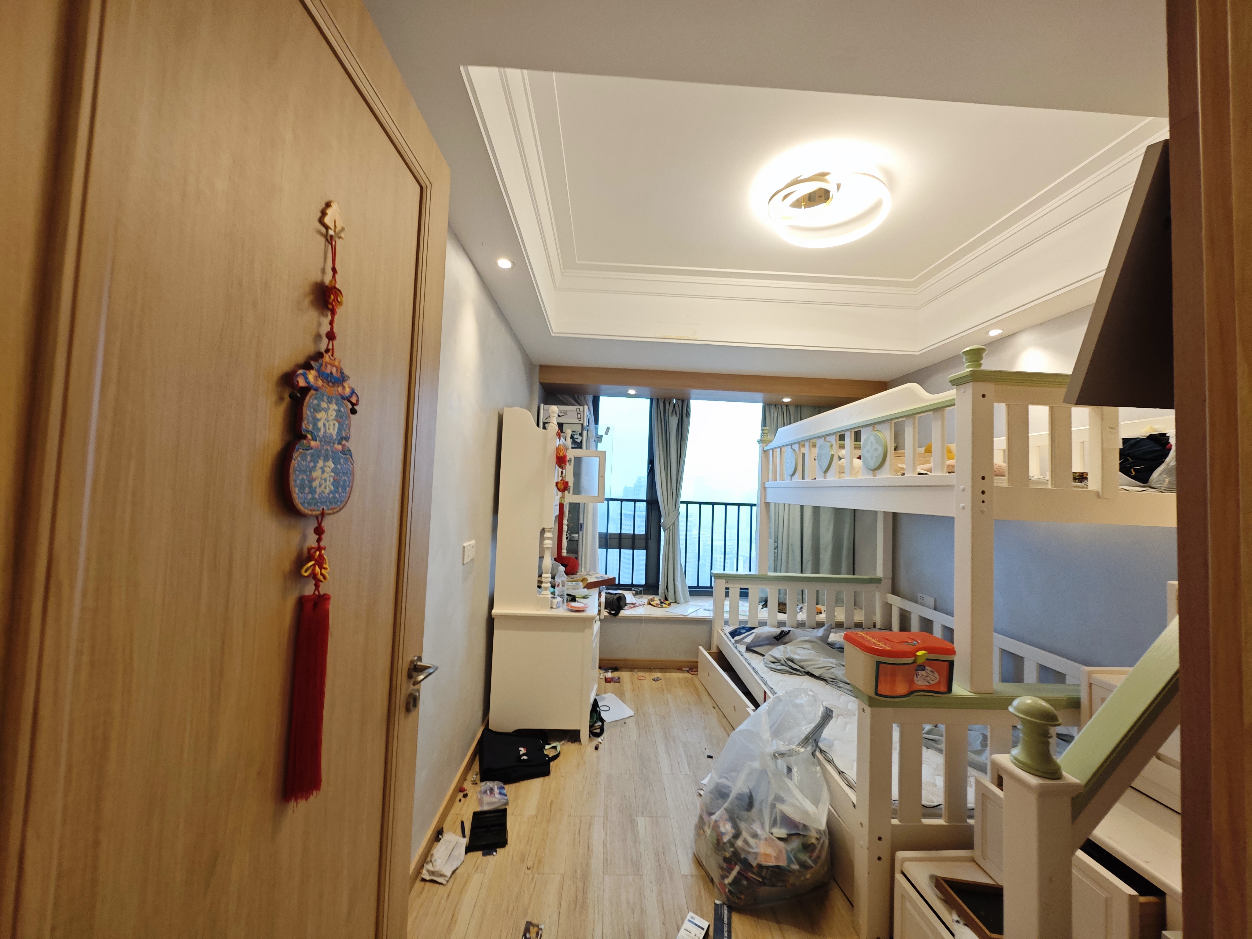 龙兴公馆  3室2厅2卫    7000.0元/月室内图