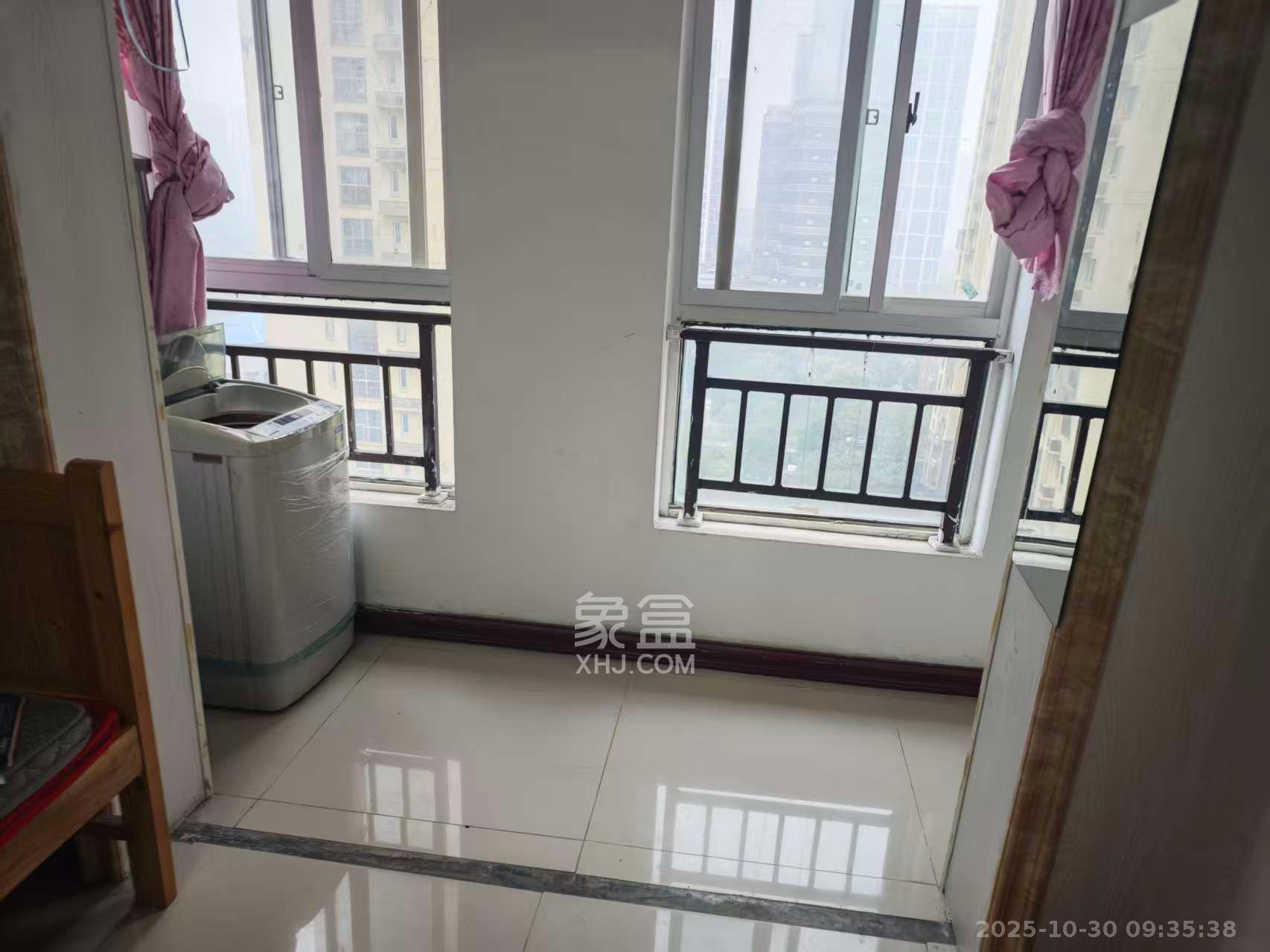 MOMA当代广场  1室1厅1卫    1000.0元/月 MOMA当代广场  1室1厅1卫    1000.0元/月