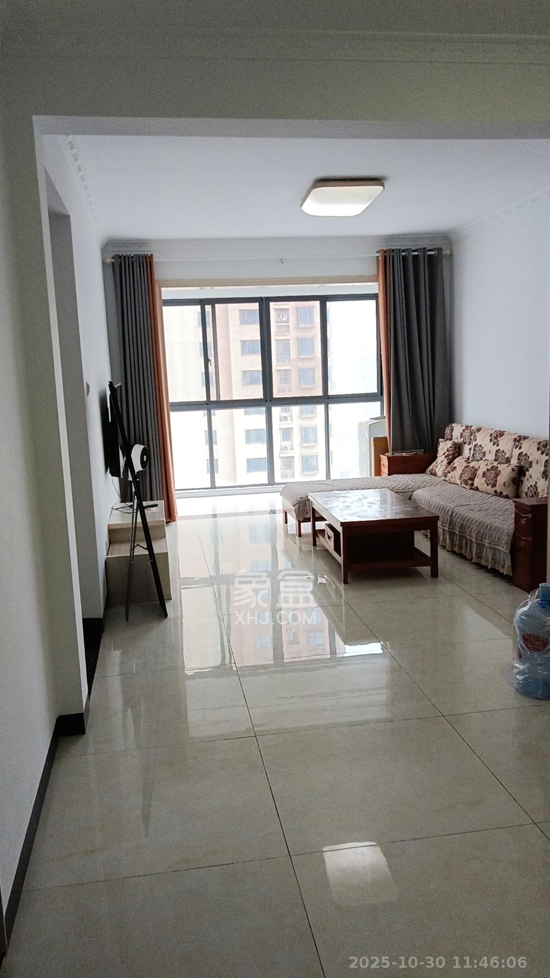 岳华新苑 2室2厅1卫 2100.0元/月 岳华新苑 2室2厅1卫 2100.0元/月室内图